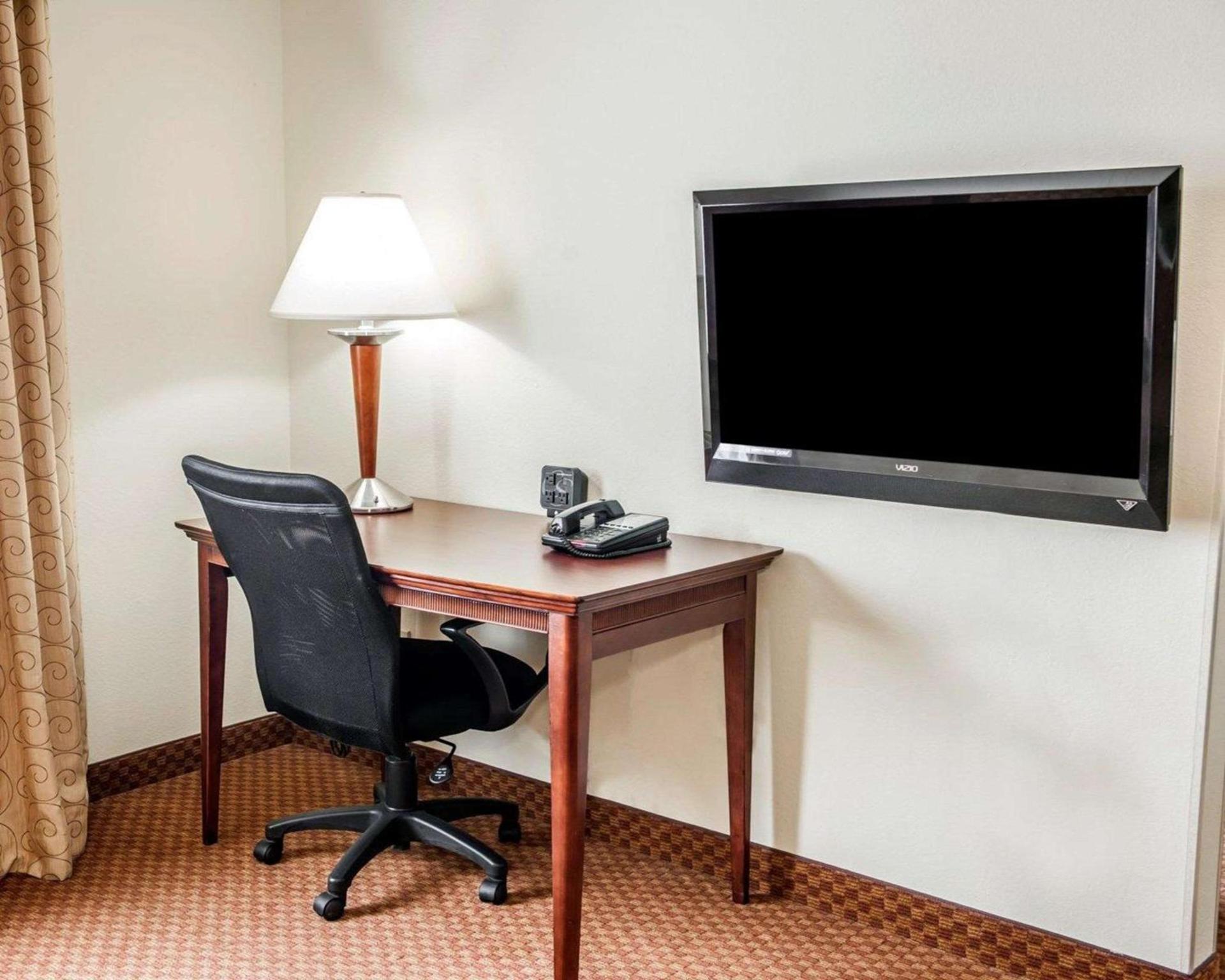 Comfort Suites near Indianapolis Airport photo 20