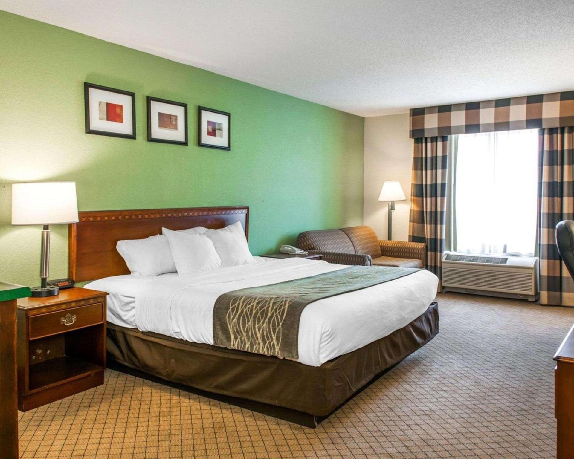 Comfort Inn Goshen photo 19