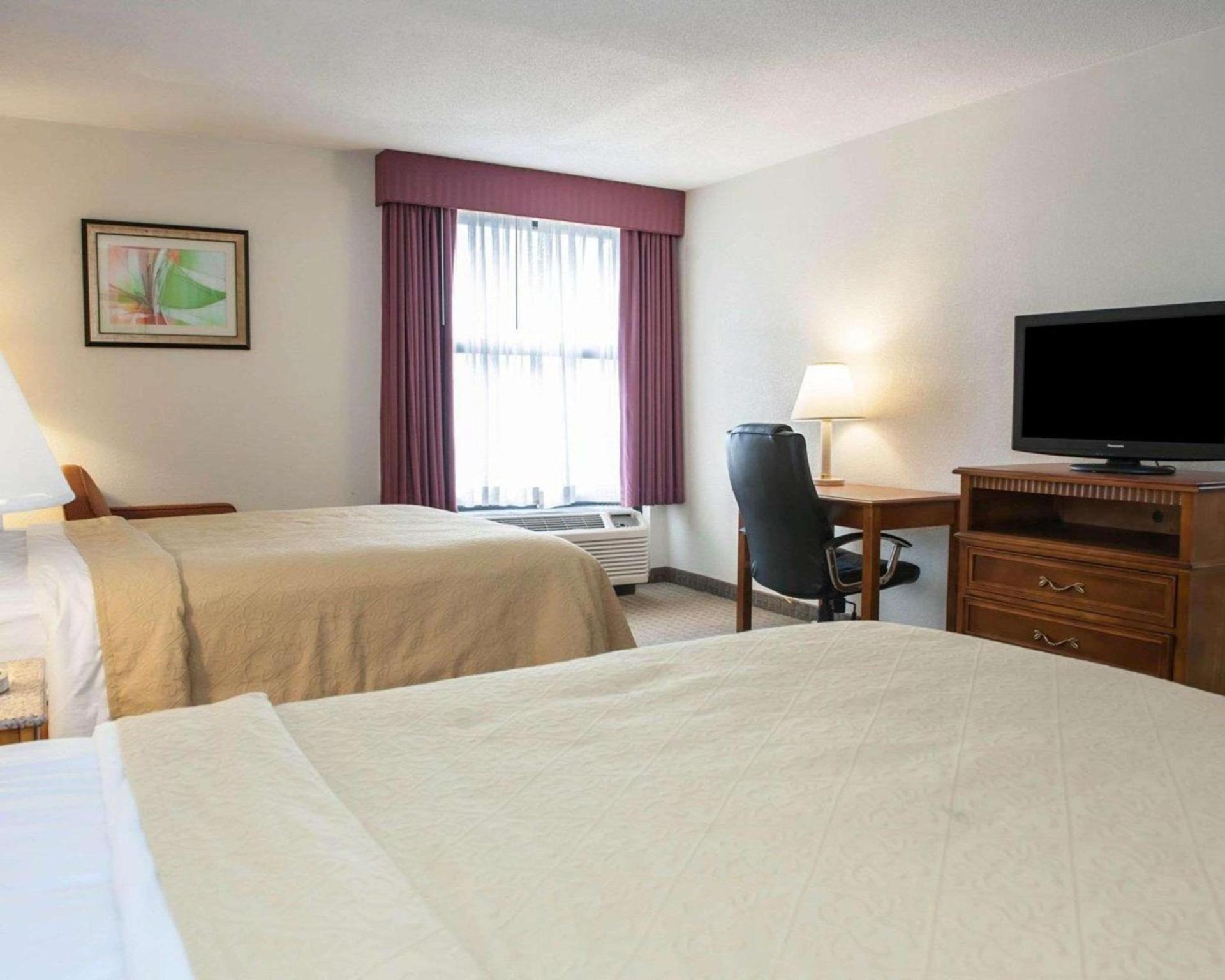 Quality Inn & Suites Indianapolis Northwest photo 45