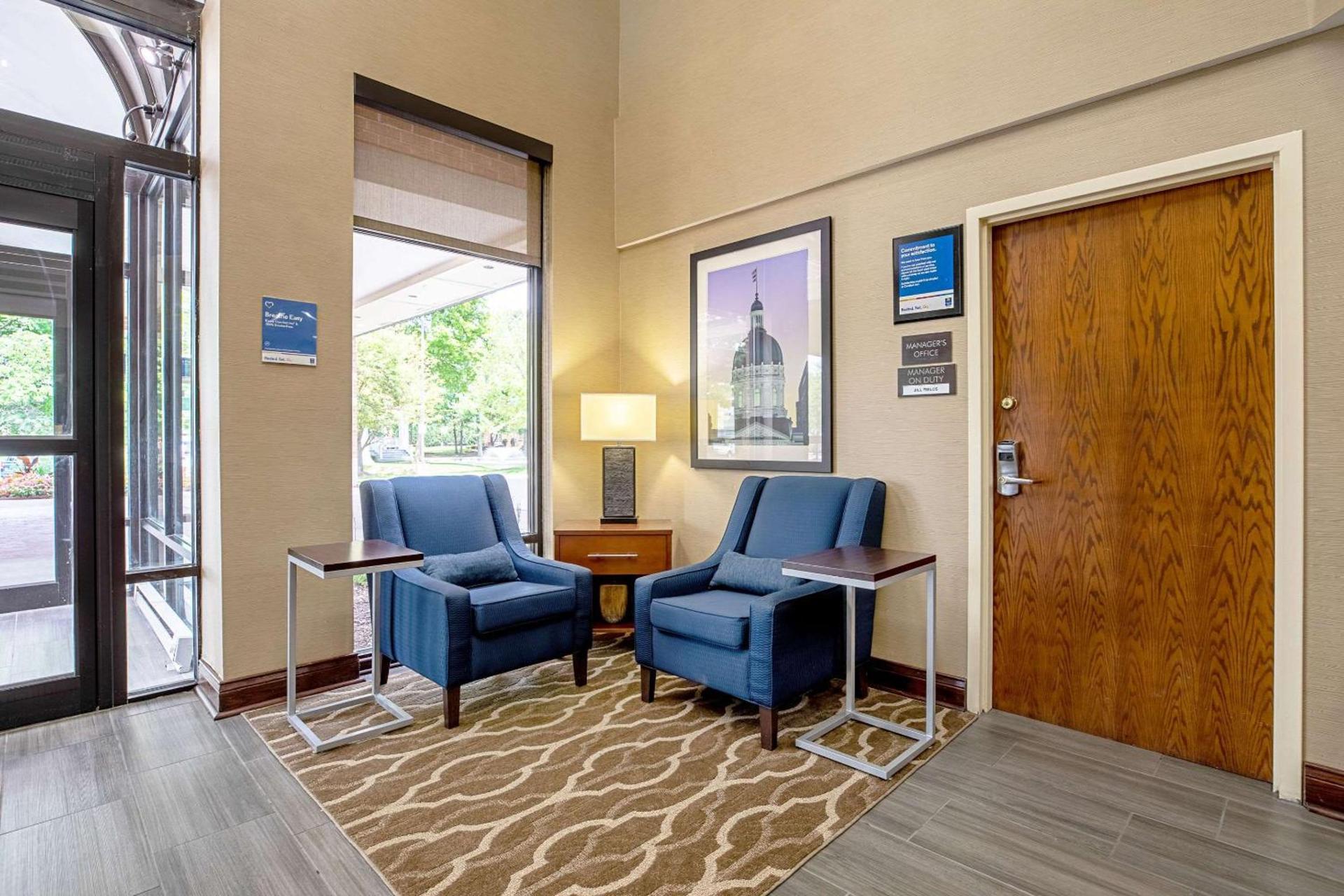 Comfort Inn Indianapolis North - Carmel photo 9