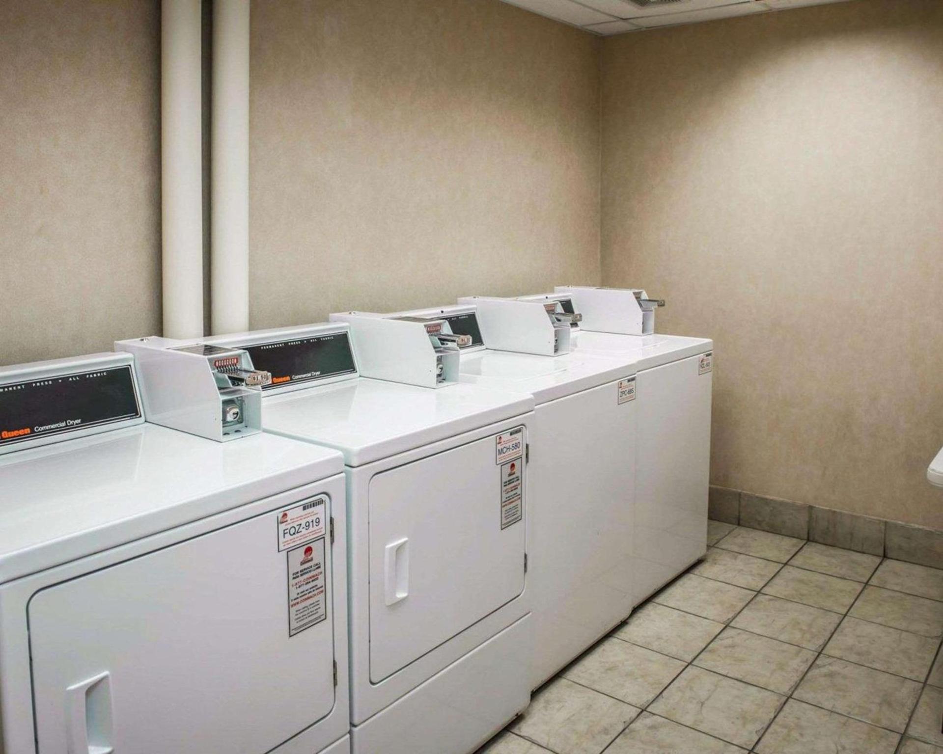 Quality Inn Castleton photo 21