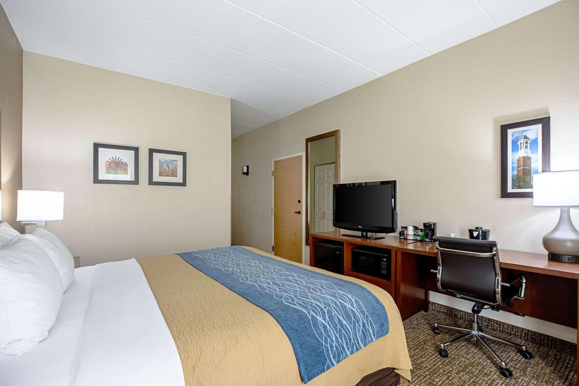 Comfort Inn Indianapolis North - Carmel photo 16