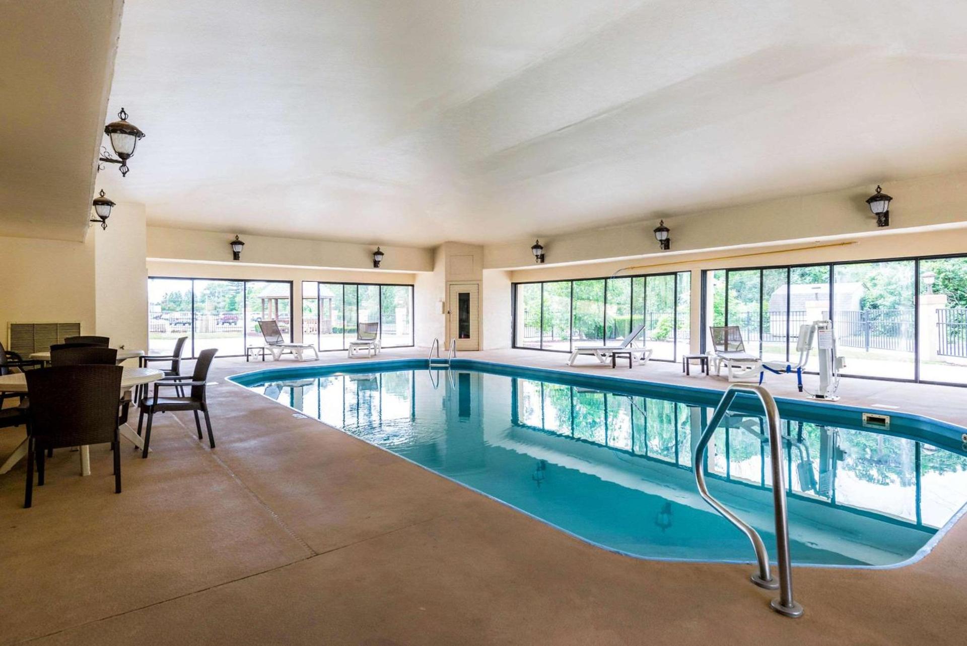 SureStay by Best Western Marion photo 15