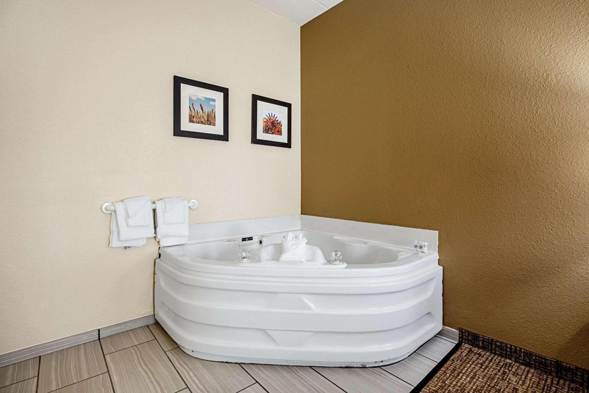 Comfort Inn Indianapolis North - Carmel photo 23
