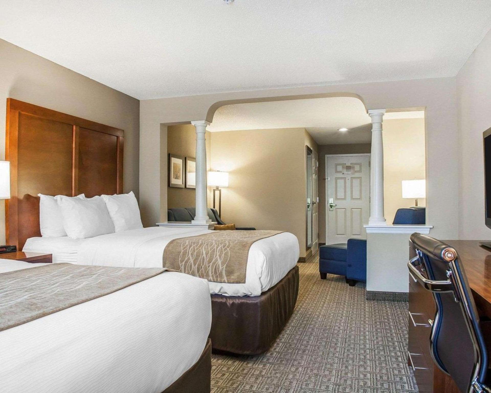 Comfort Inn & Suites Sturbridge-Brimfield photo 26
