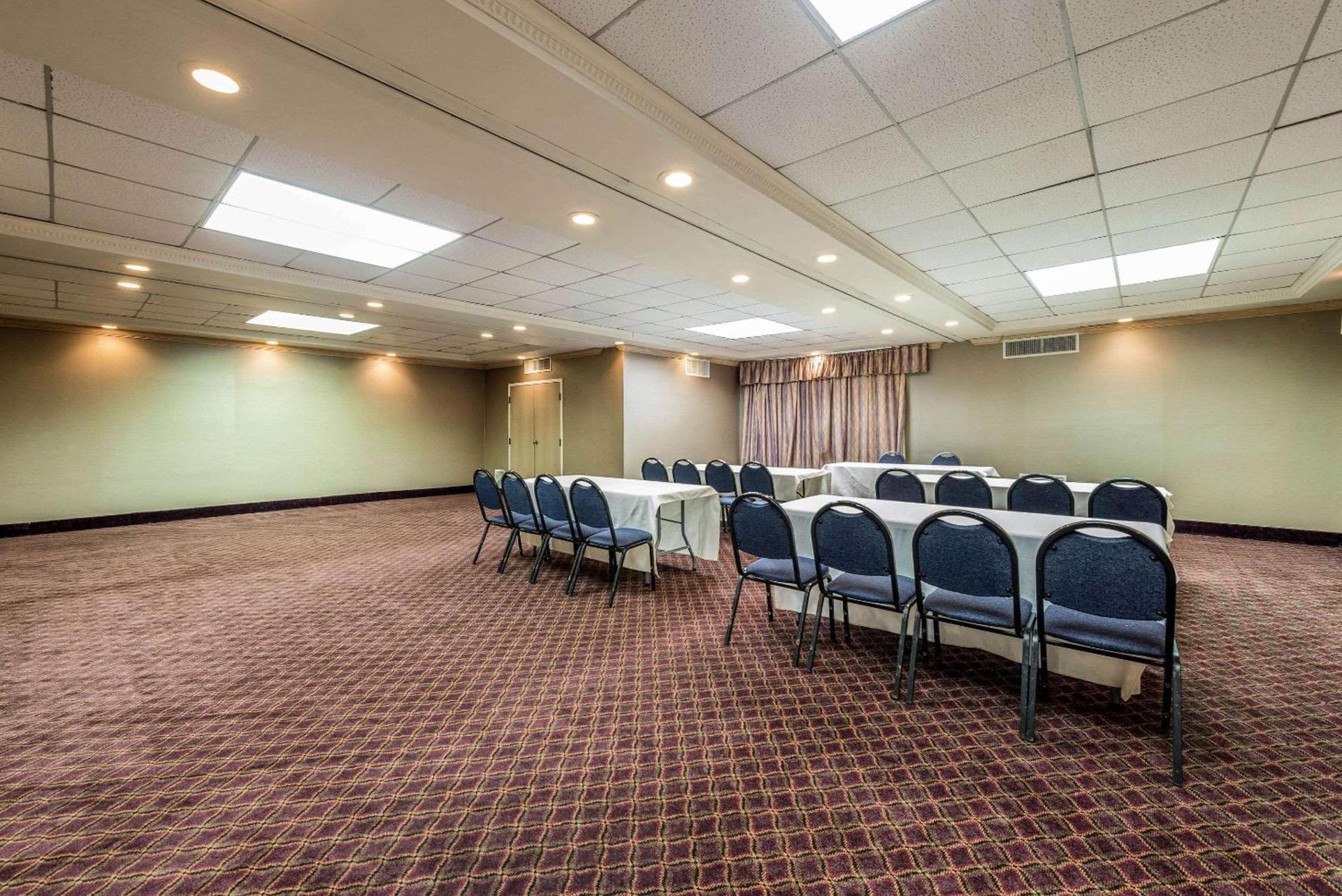 SureStay by Best Western Marion photo 18