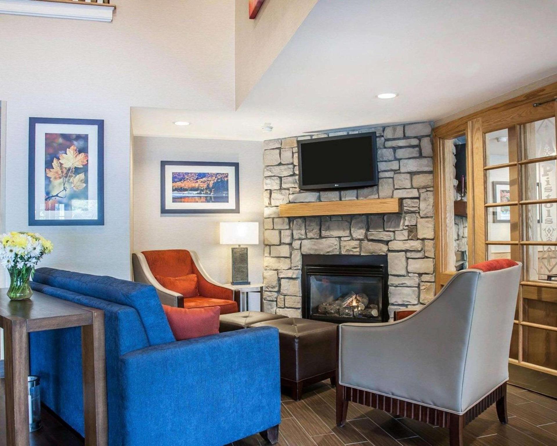 Comfort Inn & Suites Sturbridge-Brimfield photo 7