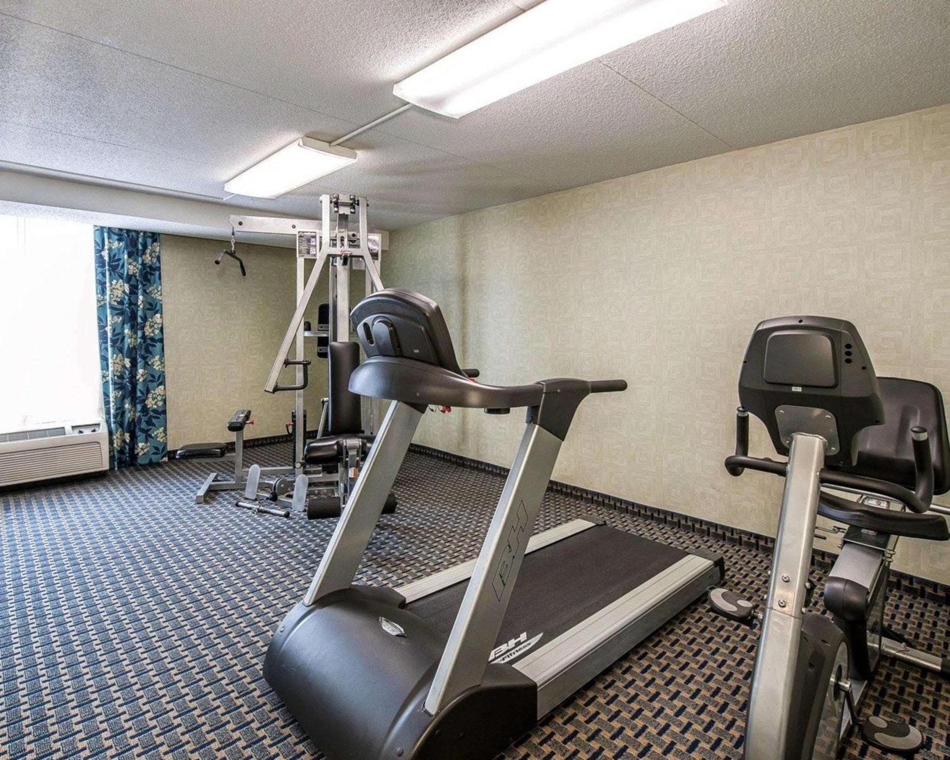 Quality Inn Terre Haute University Area photo 9