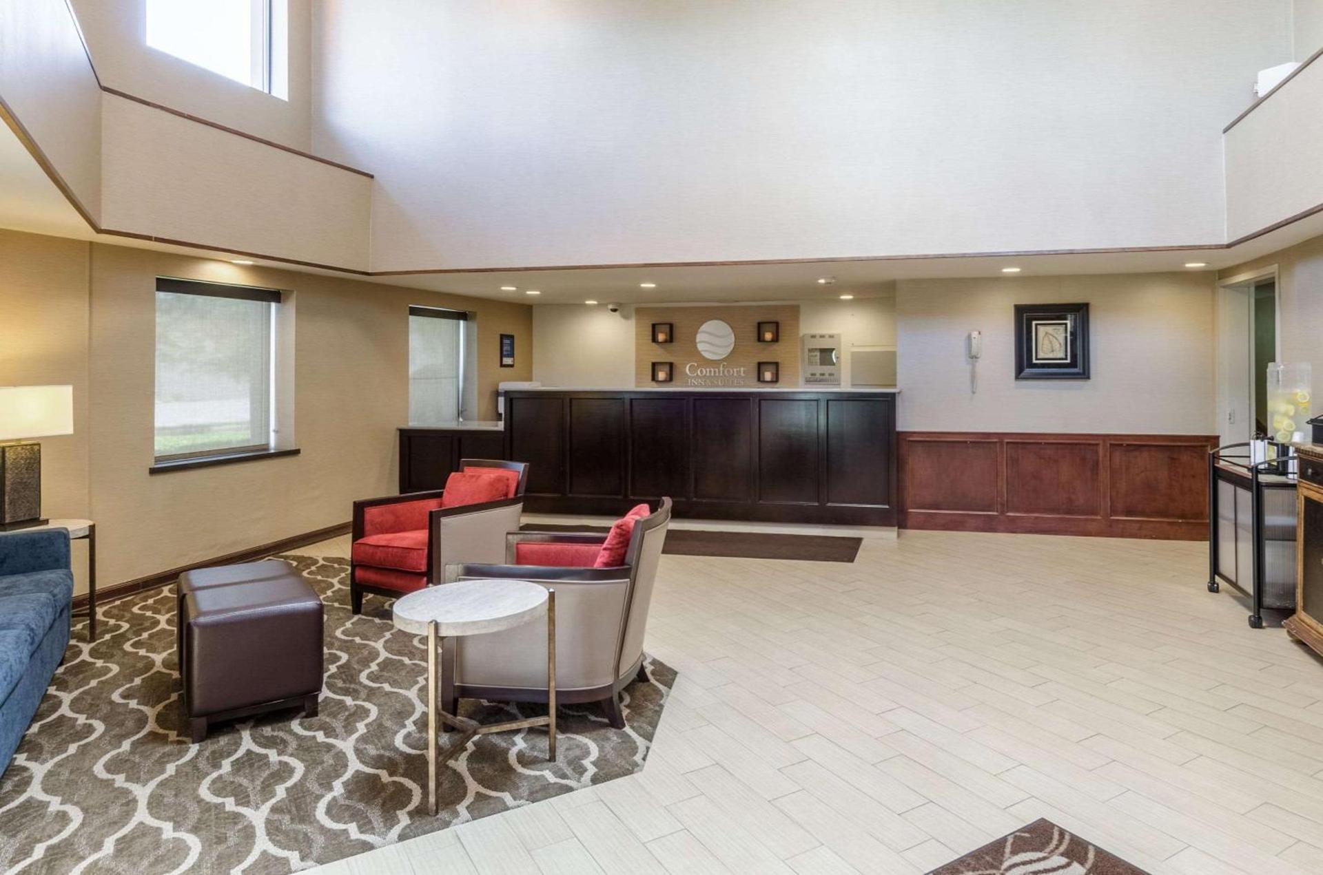 Comfort Inn & Suites West Springfield photo 6