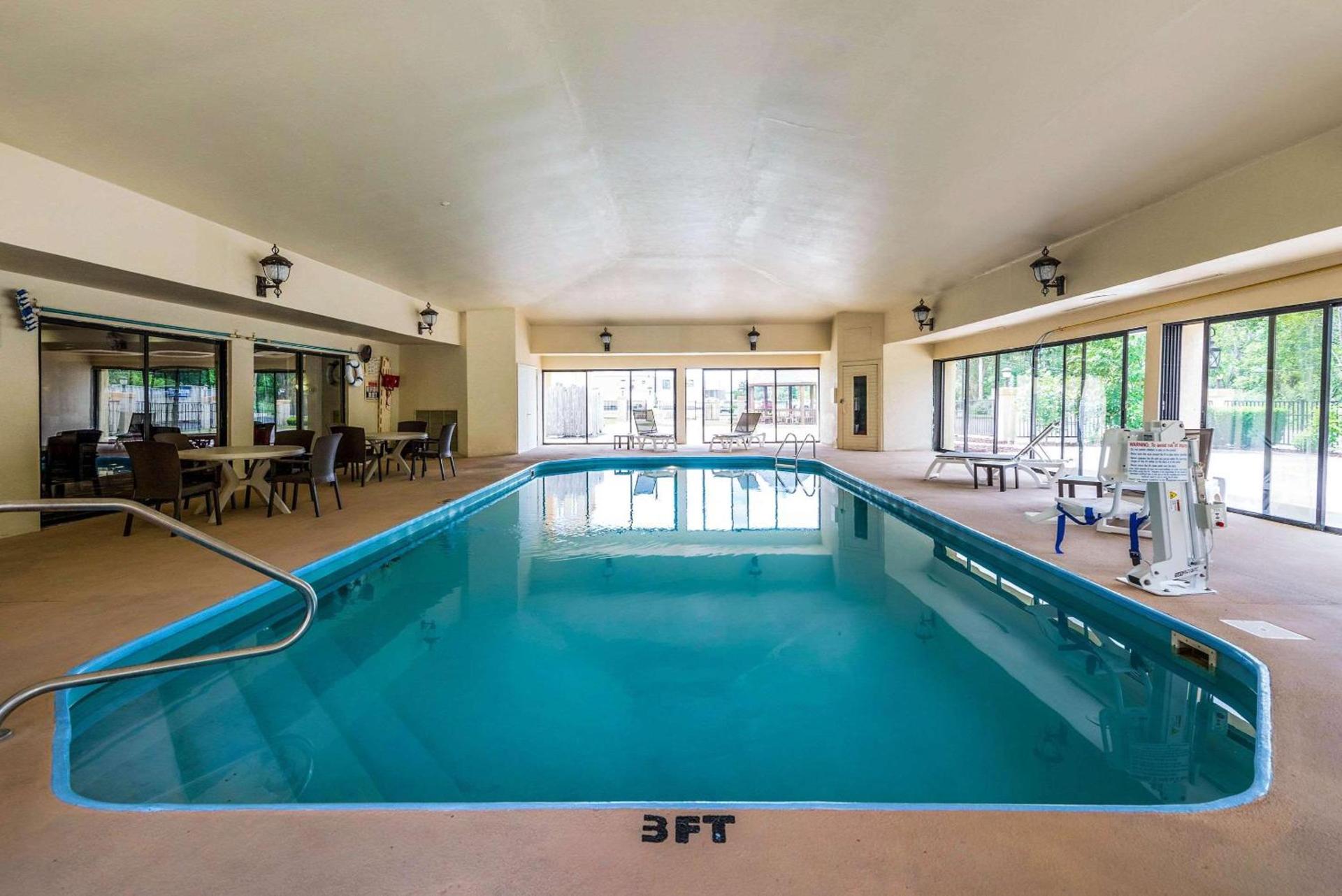 SureStay by Best Western Marion photo 14