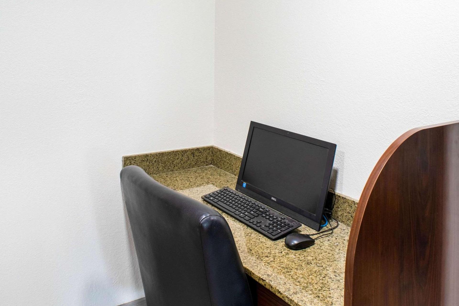 Quality Inn Plainfield - Indianapolis West photo 23