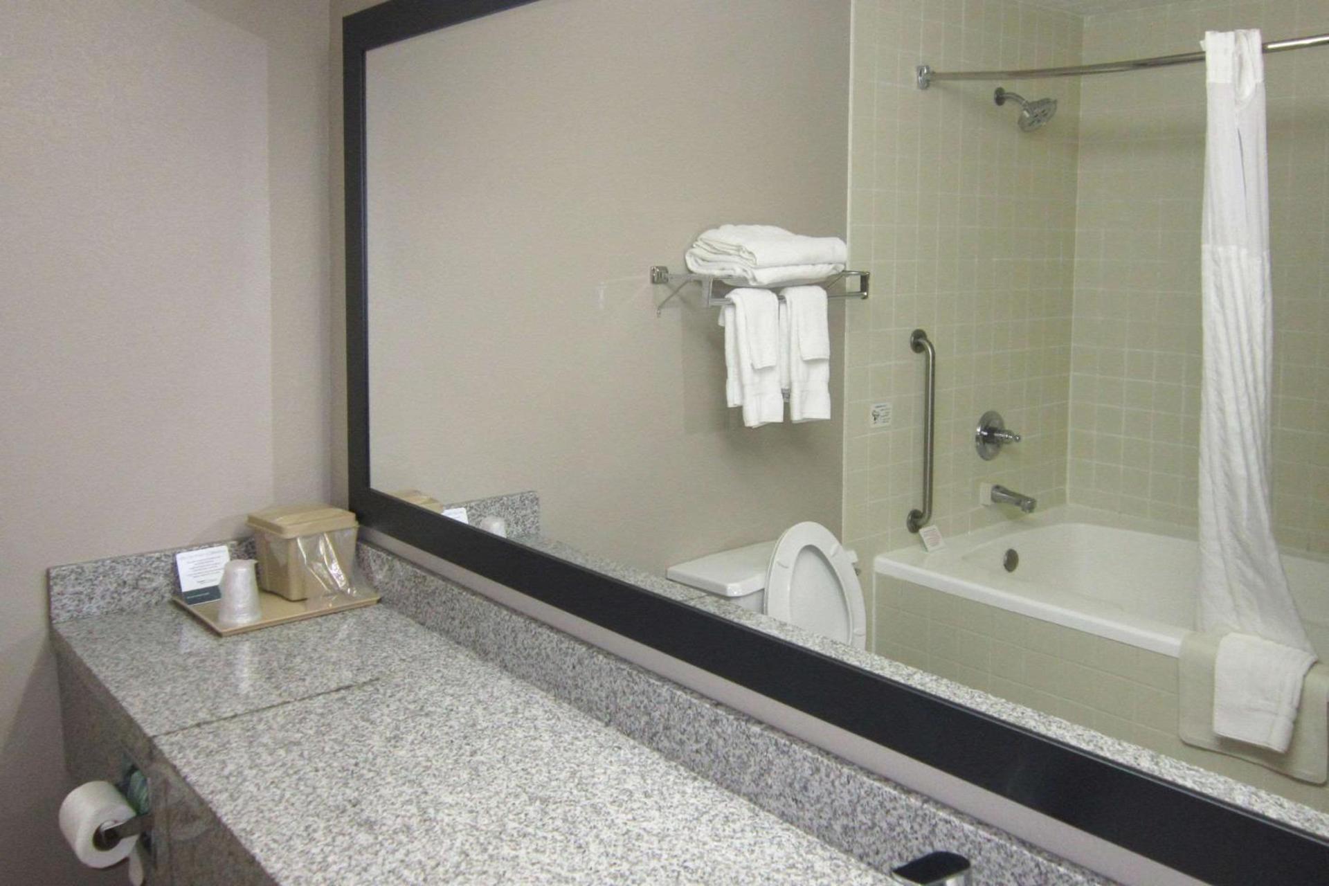 Quality Inn Nashville - Bloomington photo 28