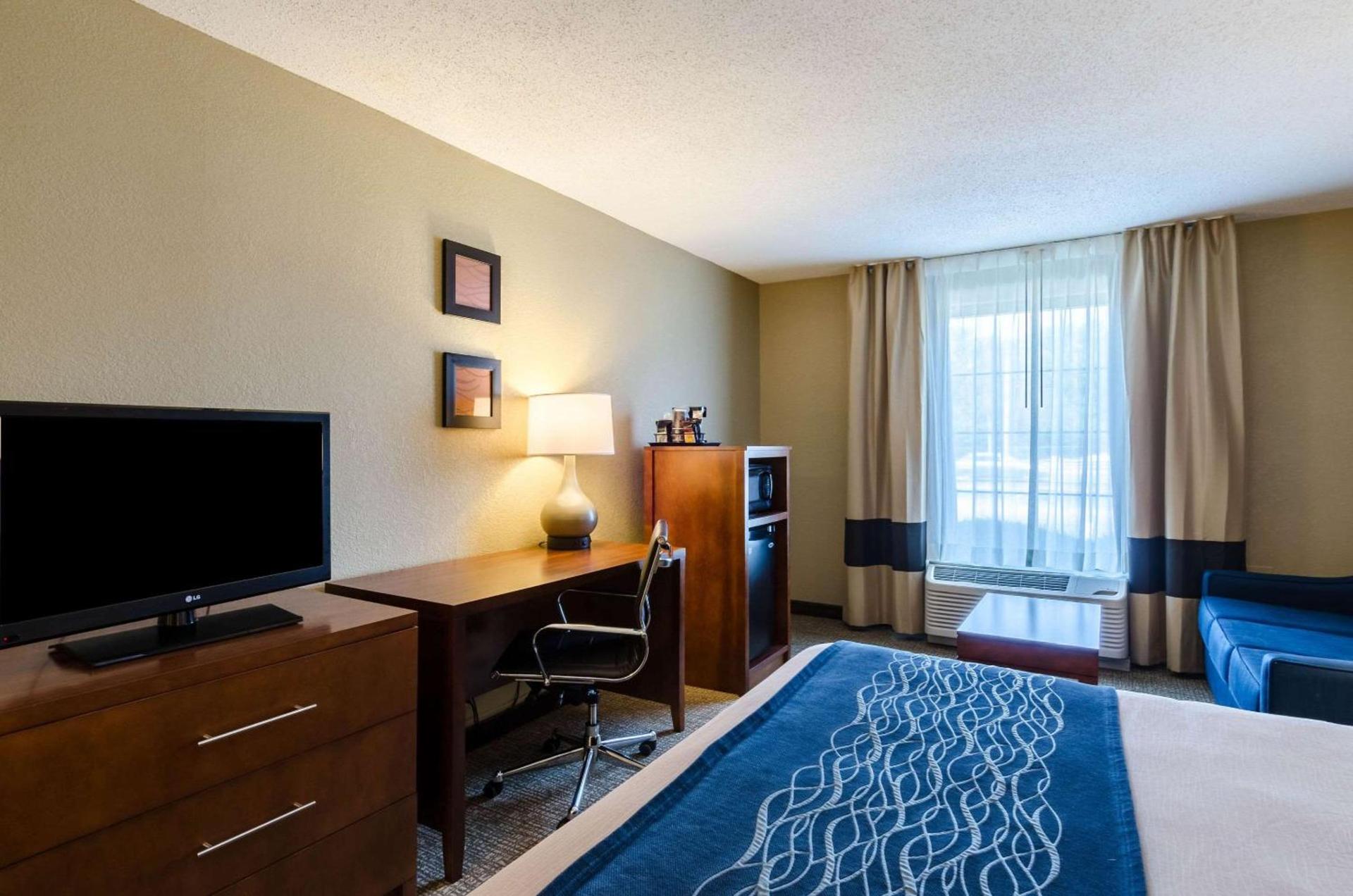 Comfort Inn Randolph-Boston photo 15
