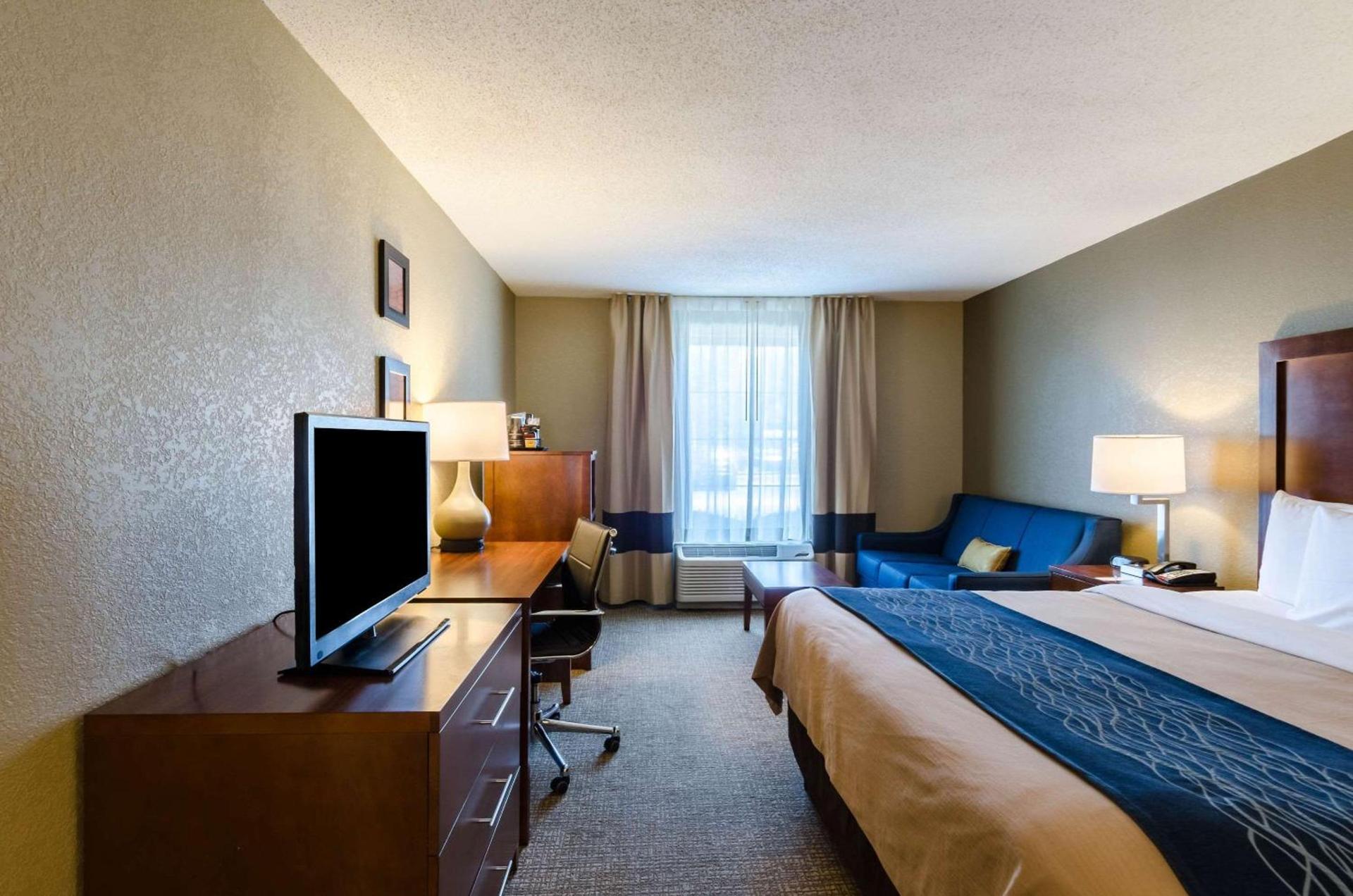 Comfort Inn Randolph-Boston photo 17