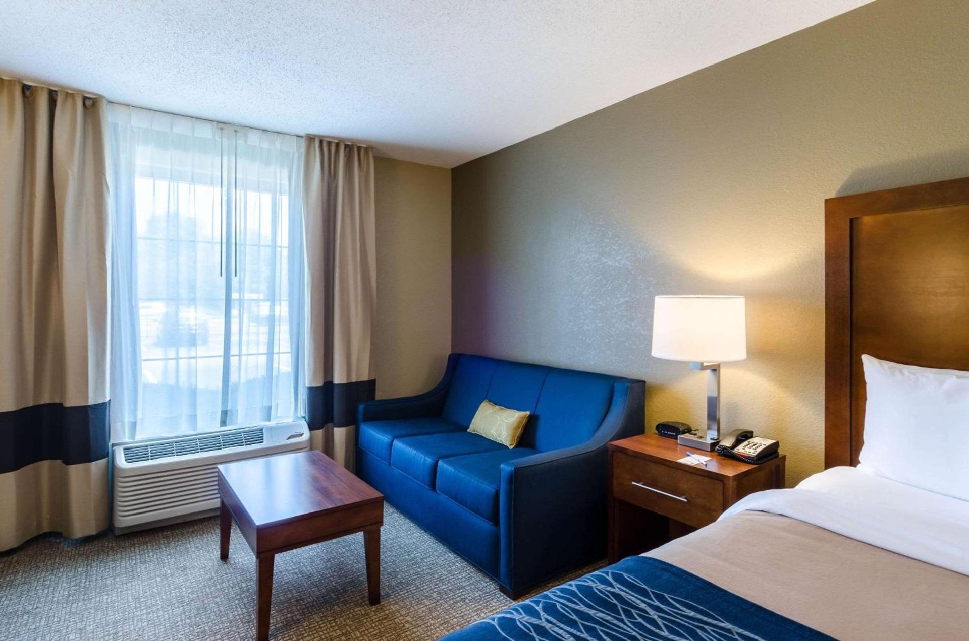 Comfort Inn Randolph-Boston photo 13