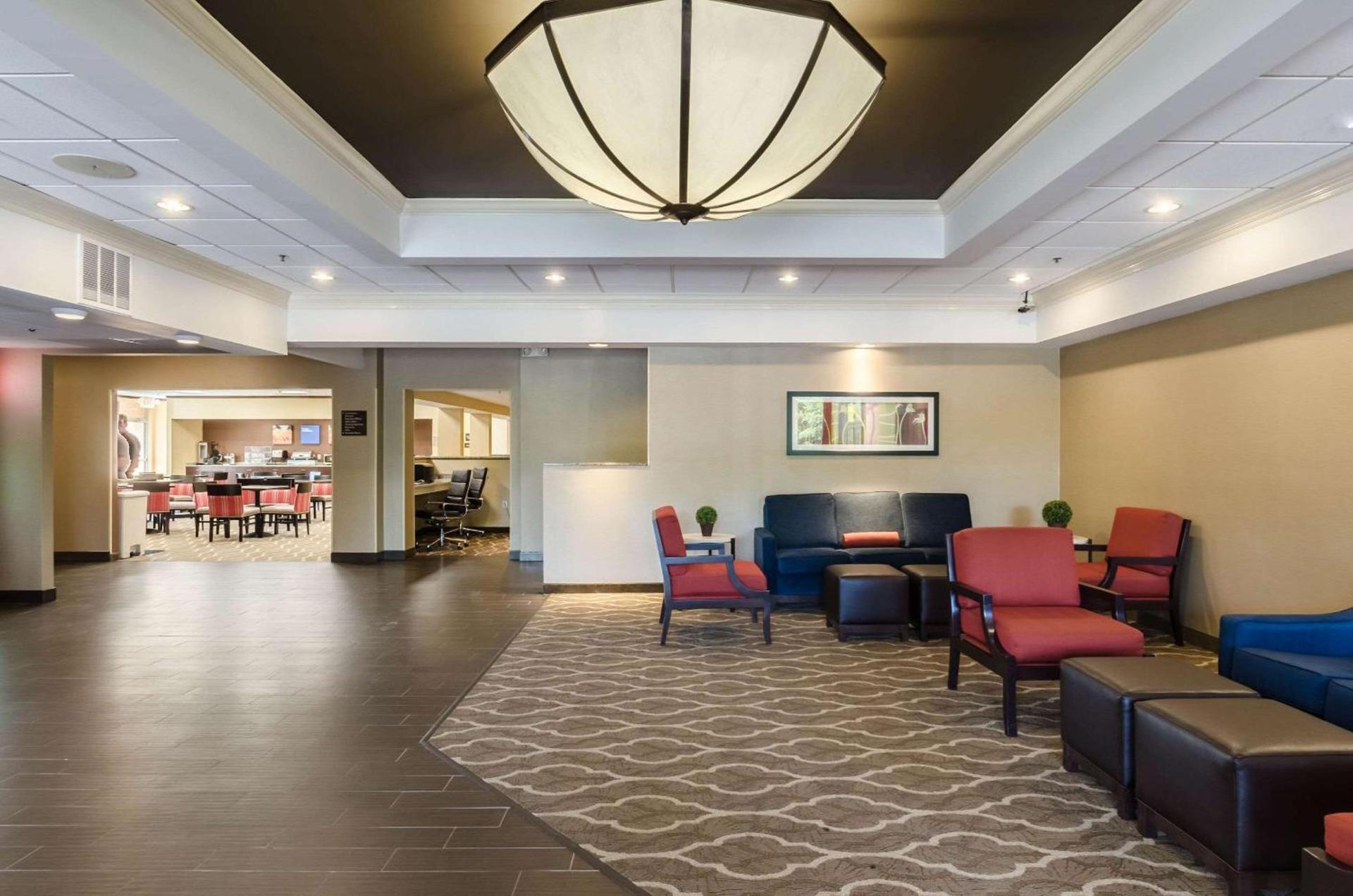 Comfort Inn Randolph-Boston photo 3