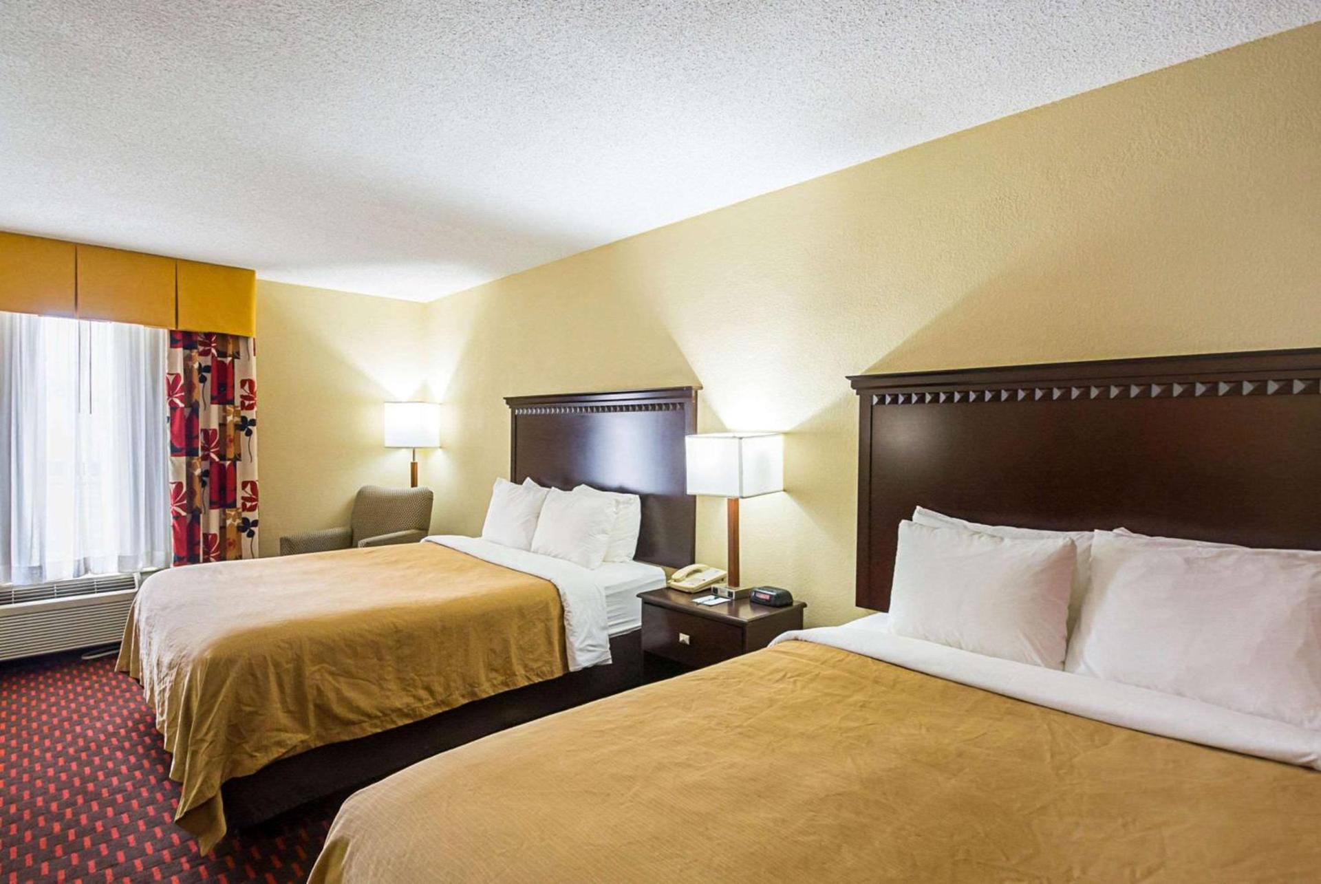 Quality Inn & Suites Hagerstown photo 12