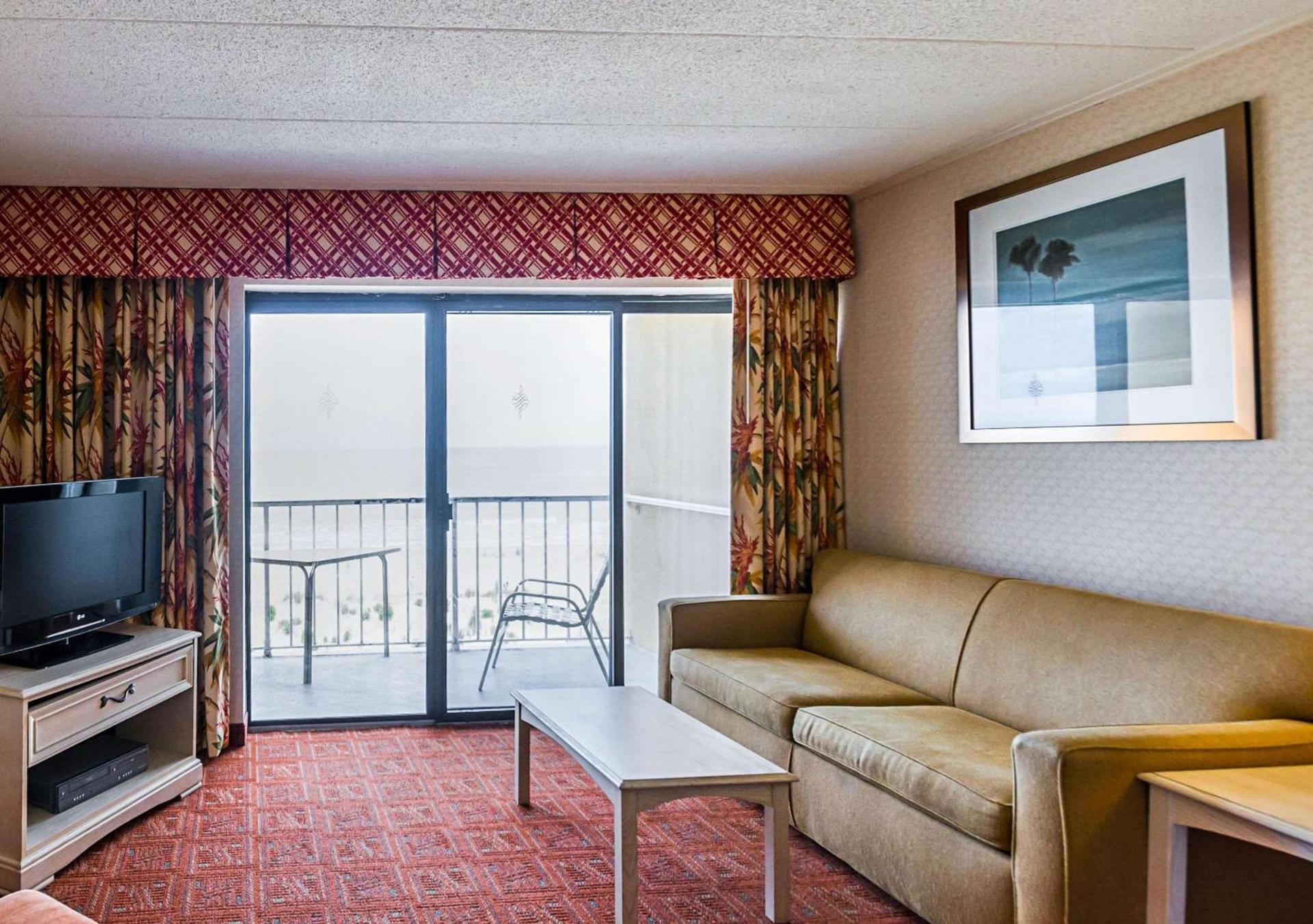 Quality Inn Oceanfront photo 44