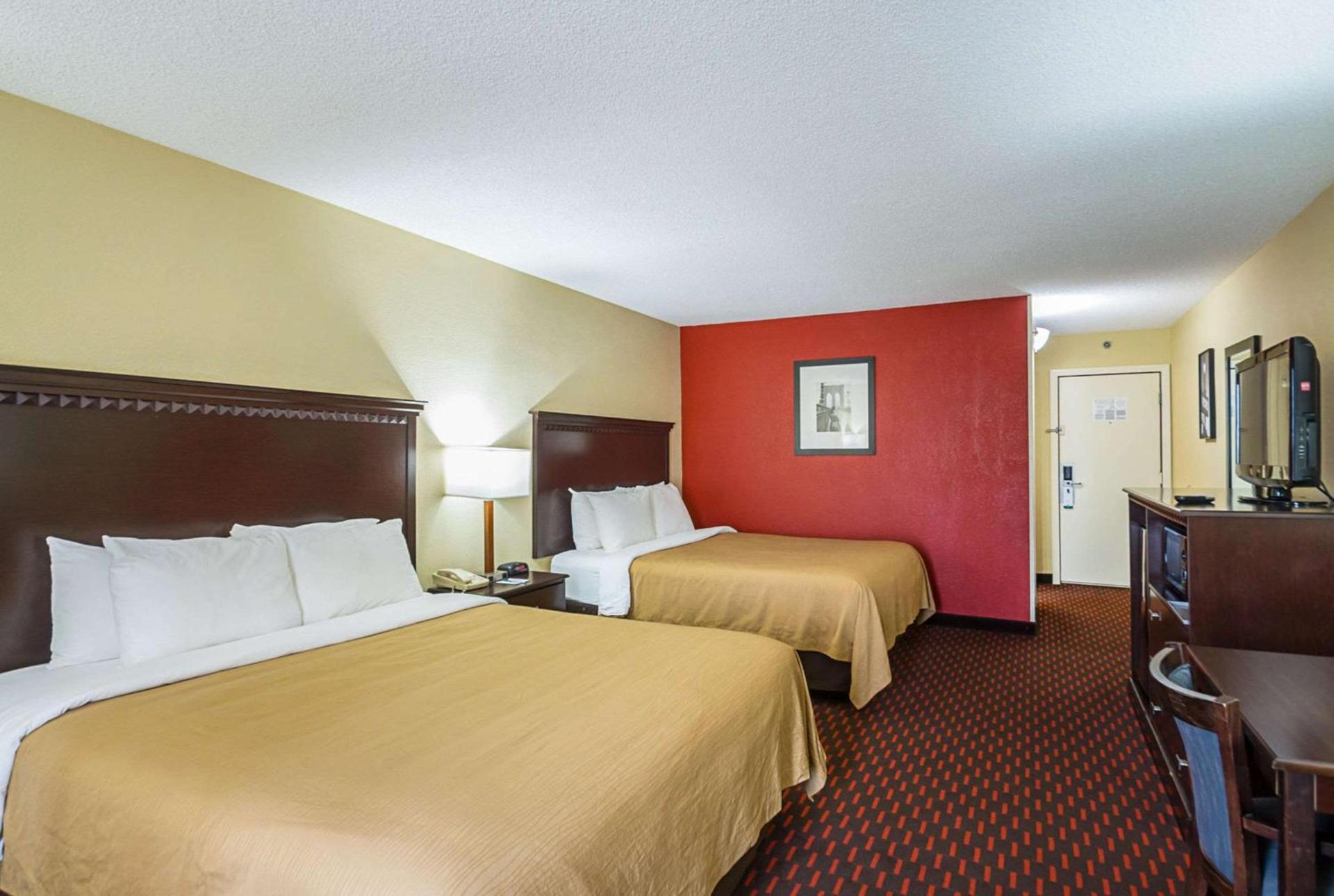 Quality Inn & Suites Hagerstown photo 20