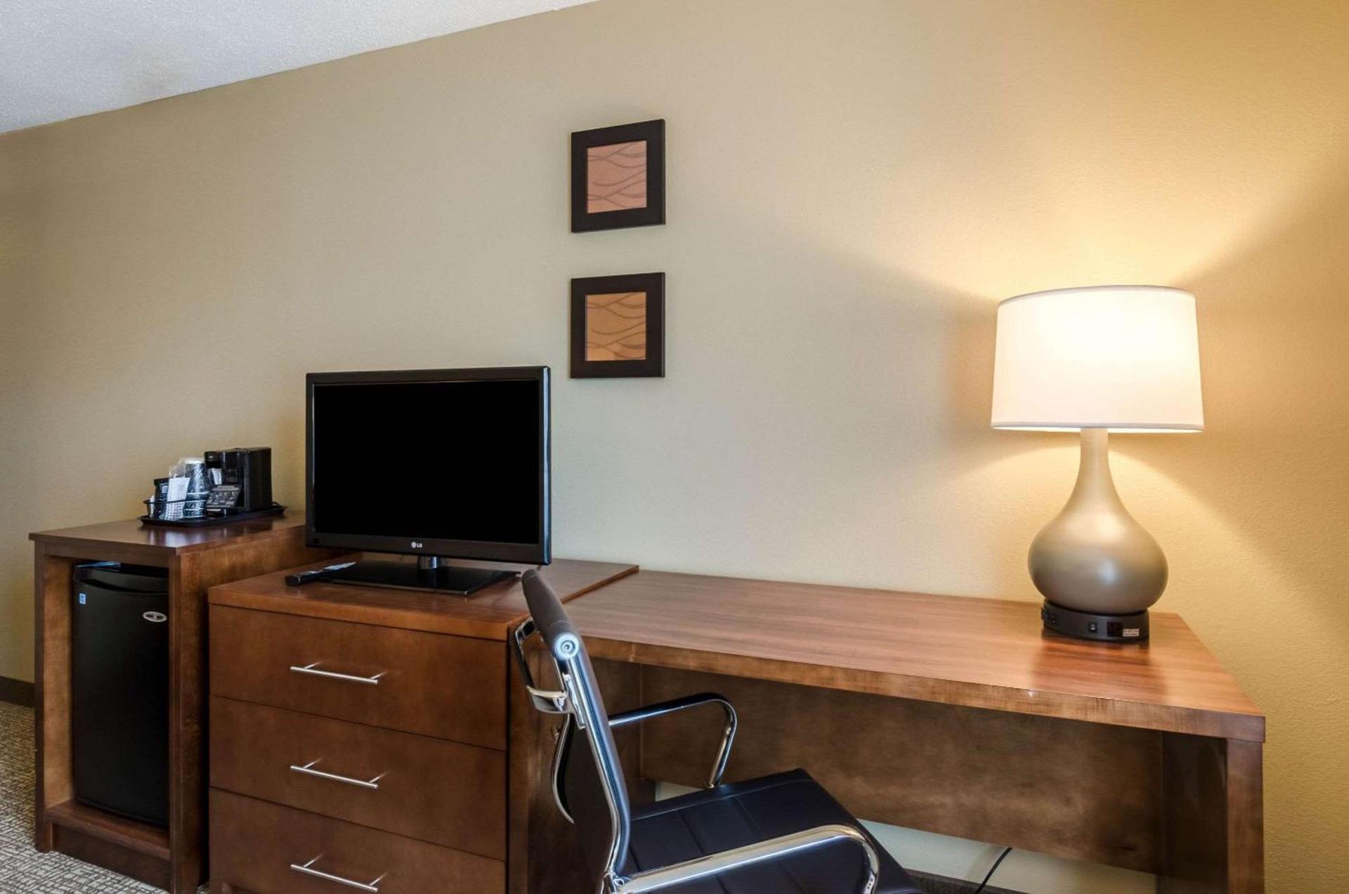 Comfort Inn Randolph-Boston photo 10