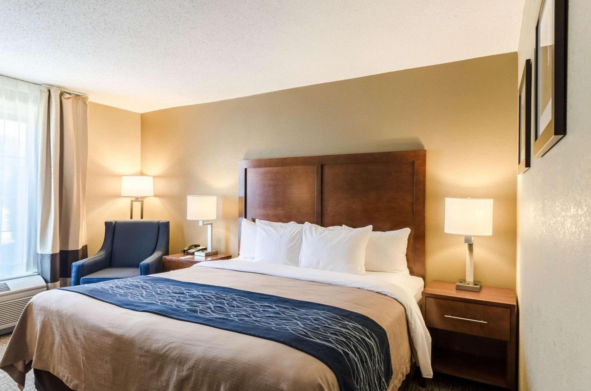 Comfort Inn Randolph-Boston photo 12