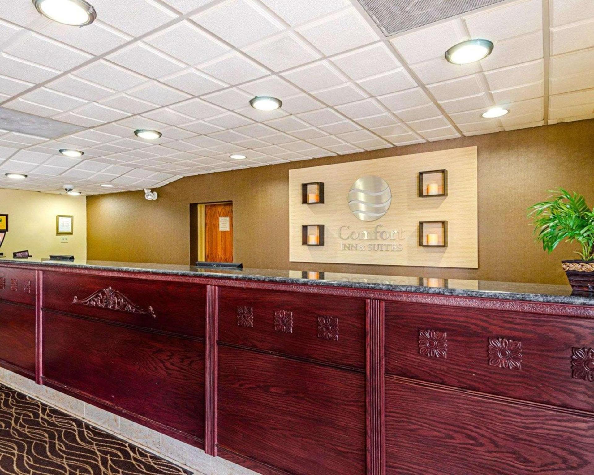 Holiday Inn Express - Fall River North photo 8