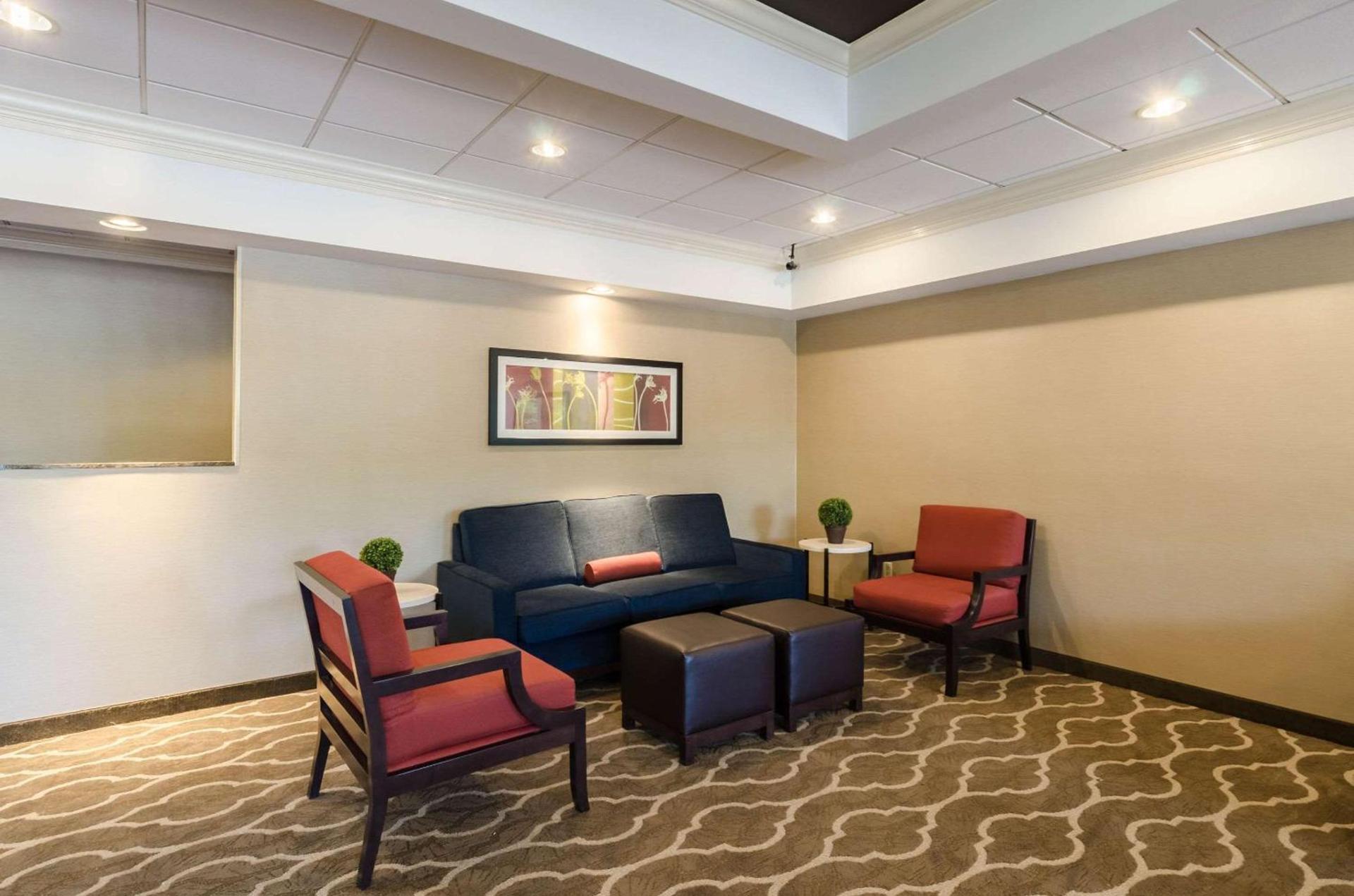 Comfort Inn Randolph-Boston photo 8