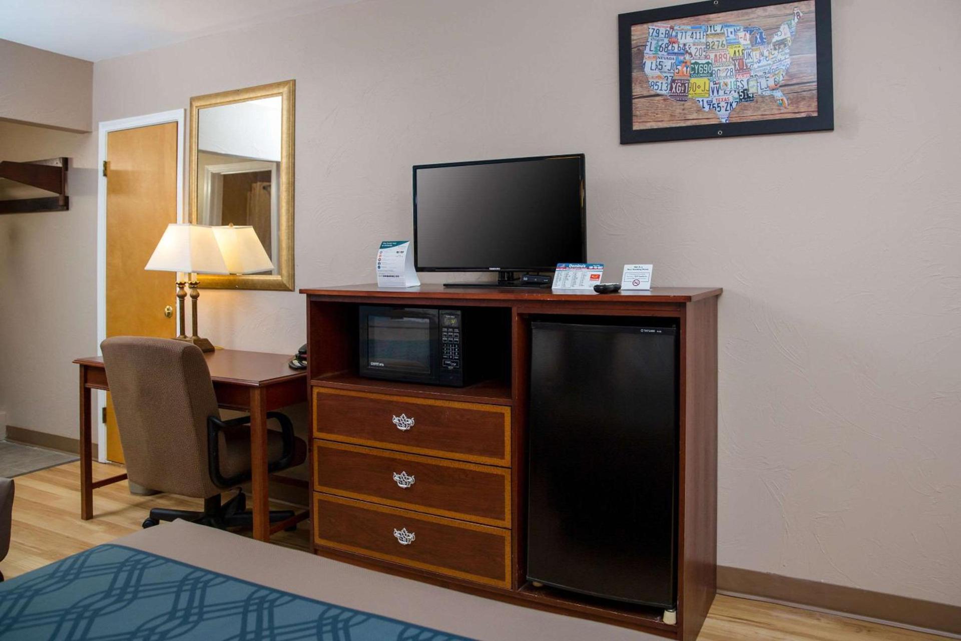 Econo Lodge Sturbridge Route 20 photo 16
