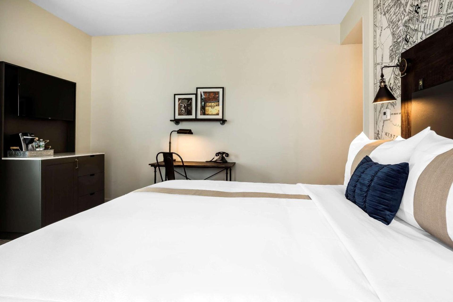 enVision Hotel Boston-Everett photo 11