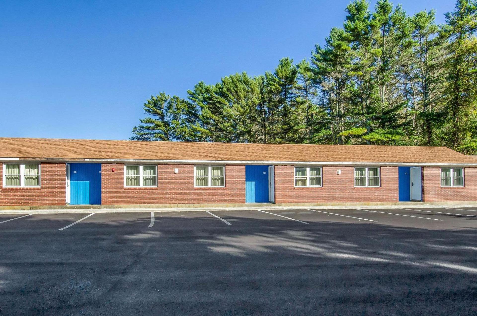 Rodeway Inn Middleboro-Plymouth photo 12