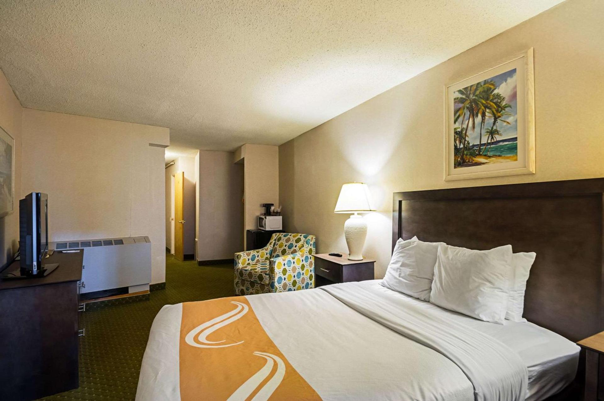 Quality Inn Oceanfront photo 28