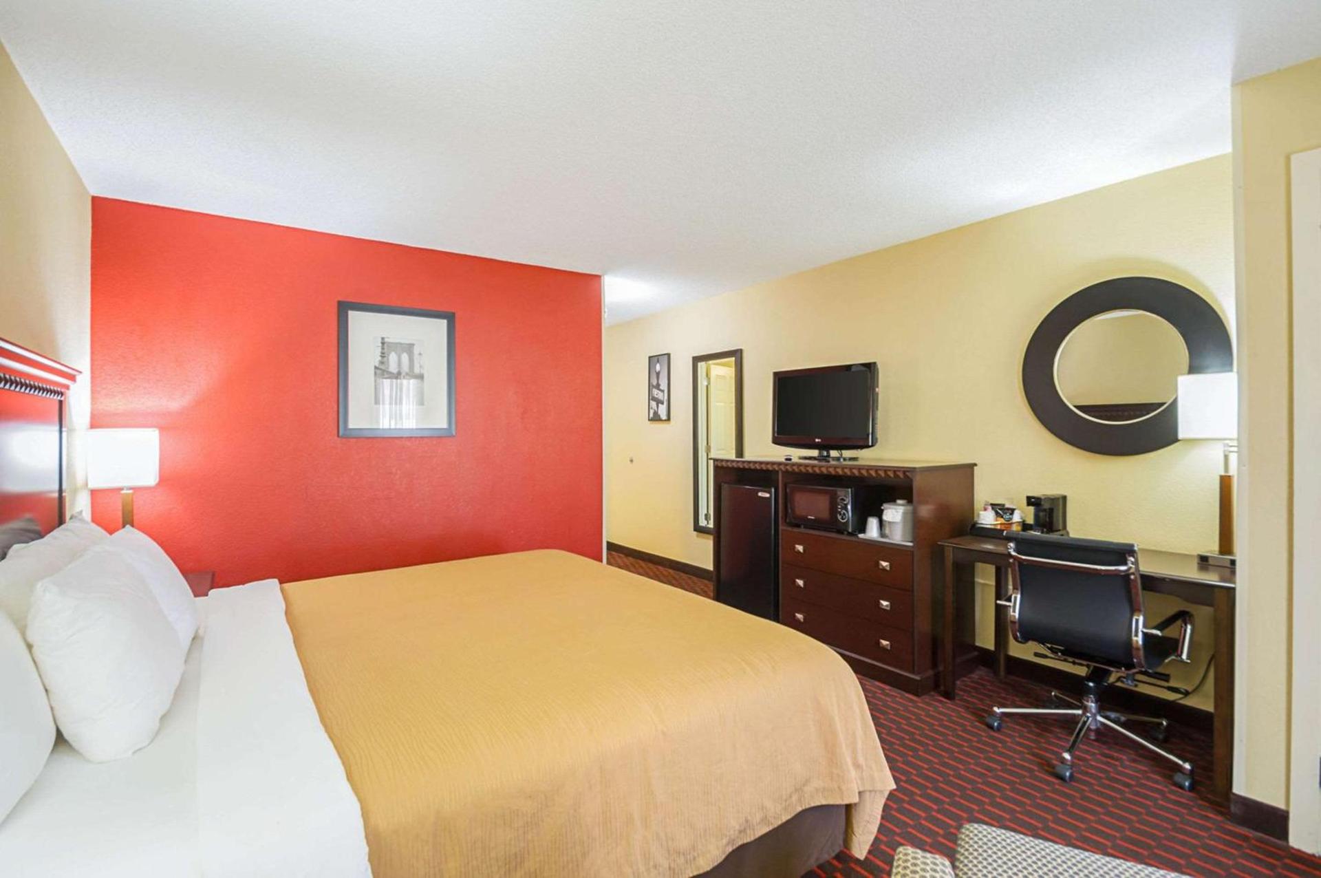 Quality Inn & Suites Hagerstown photo 13