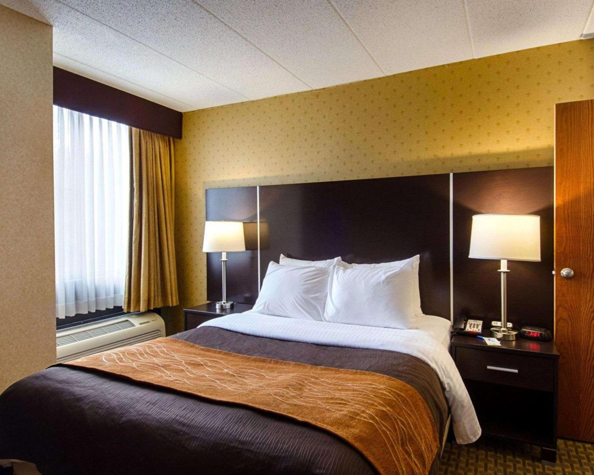 Holiday Inn Express - Fall River North photo 44