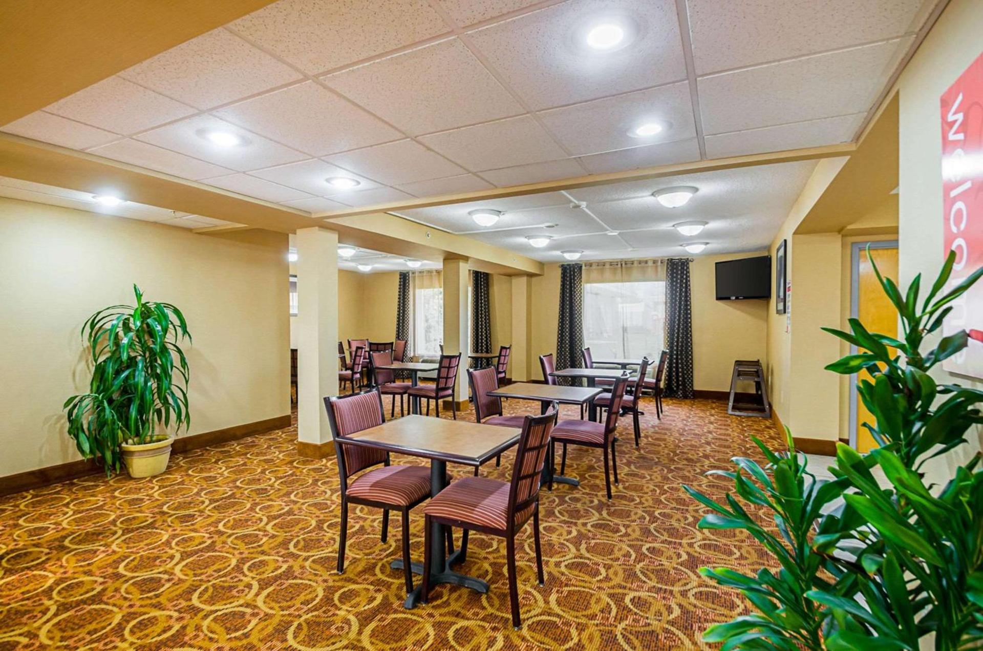 Quality Inn & Suites Hagerstown photo 40
