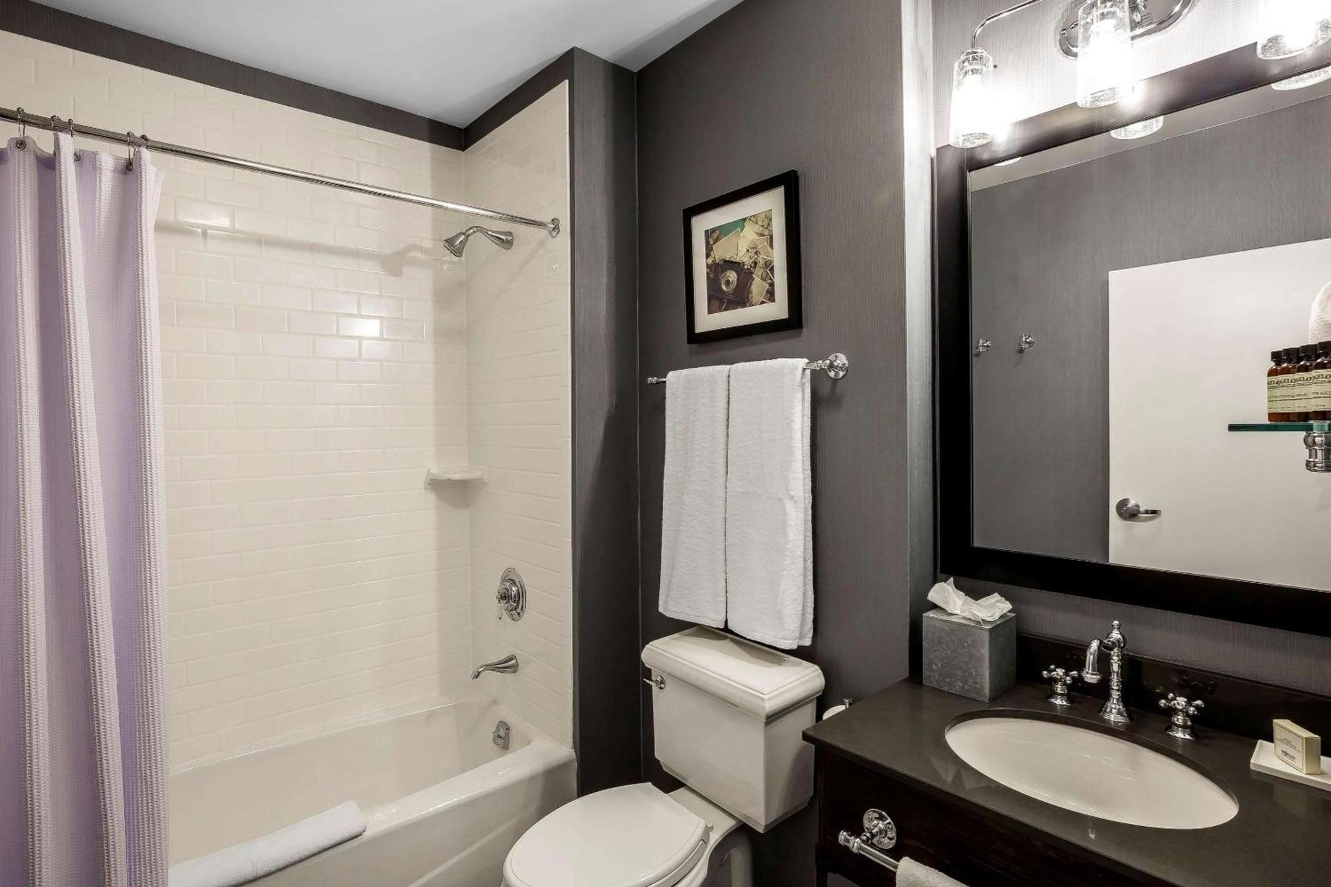 enVision Hotel Boston-Everett photo 2