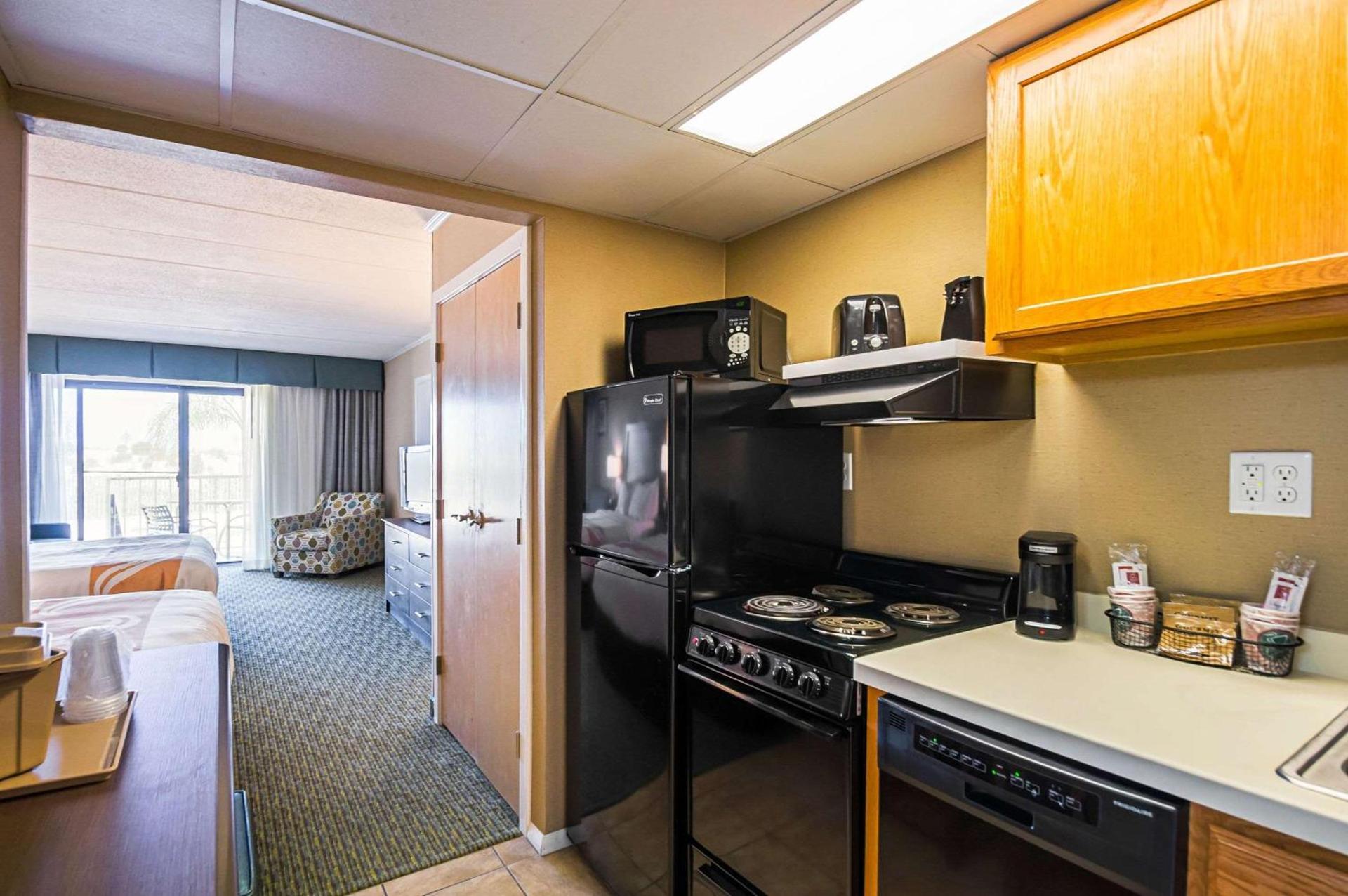 Quality Inn Oceanfront photo 41