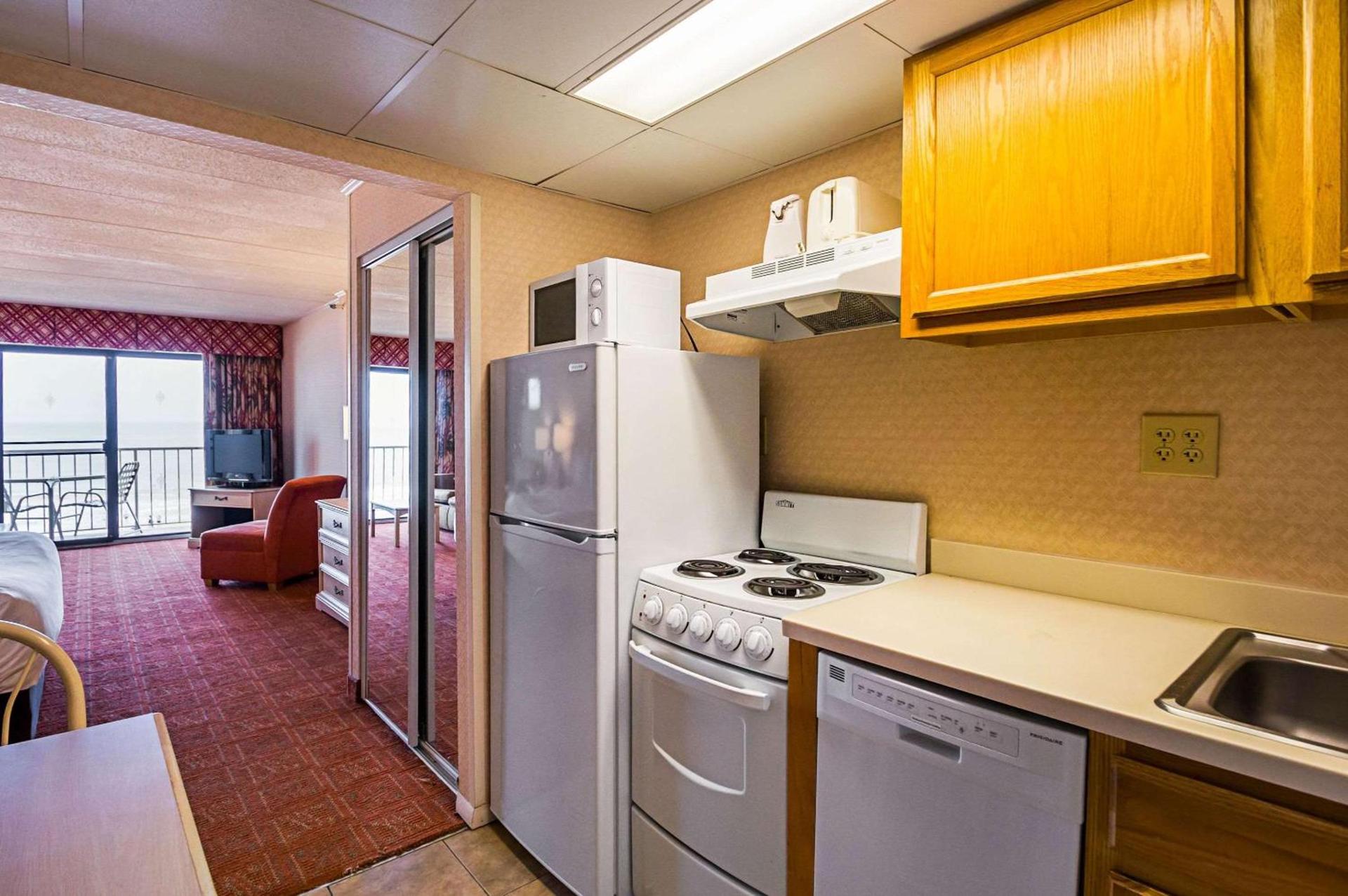 Quality Inn Oceanfront photo 39