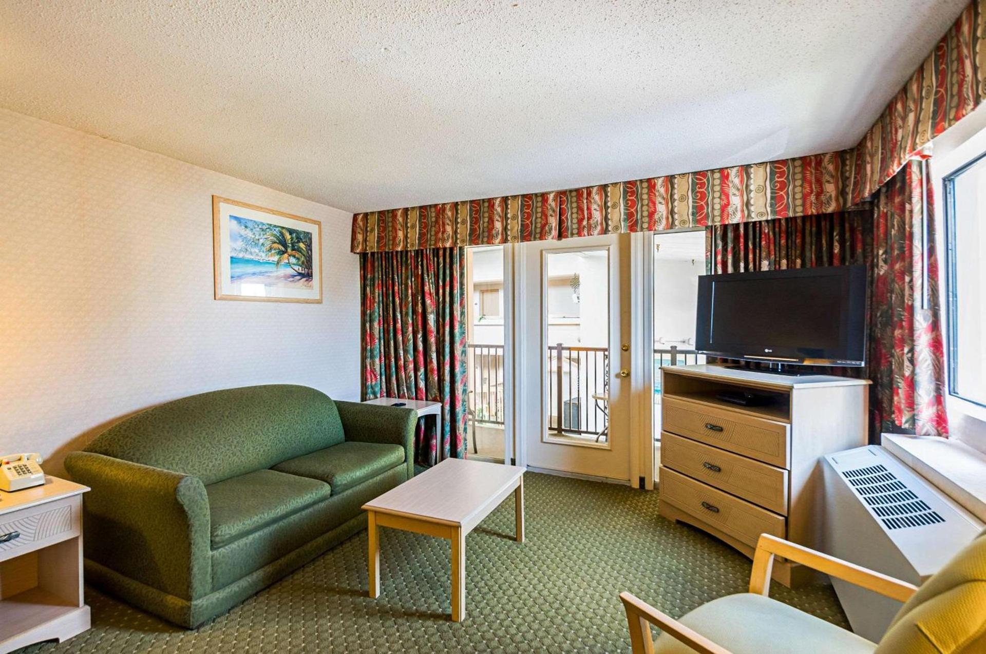 Quality Inn Oceanfront photo 57