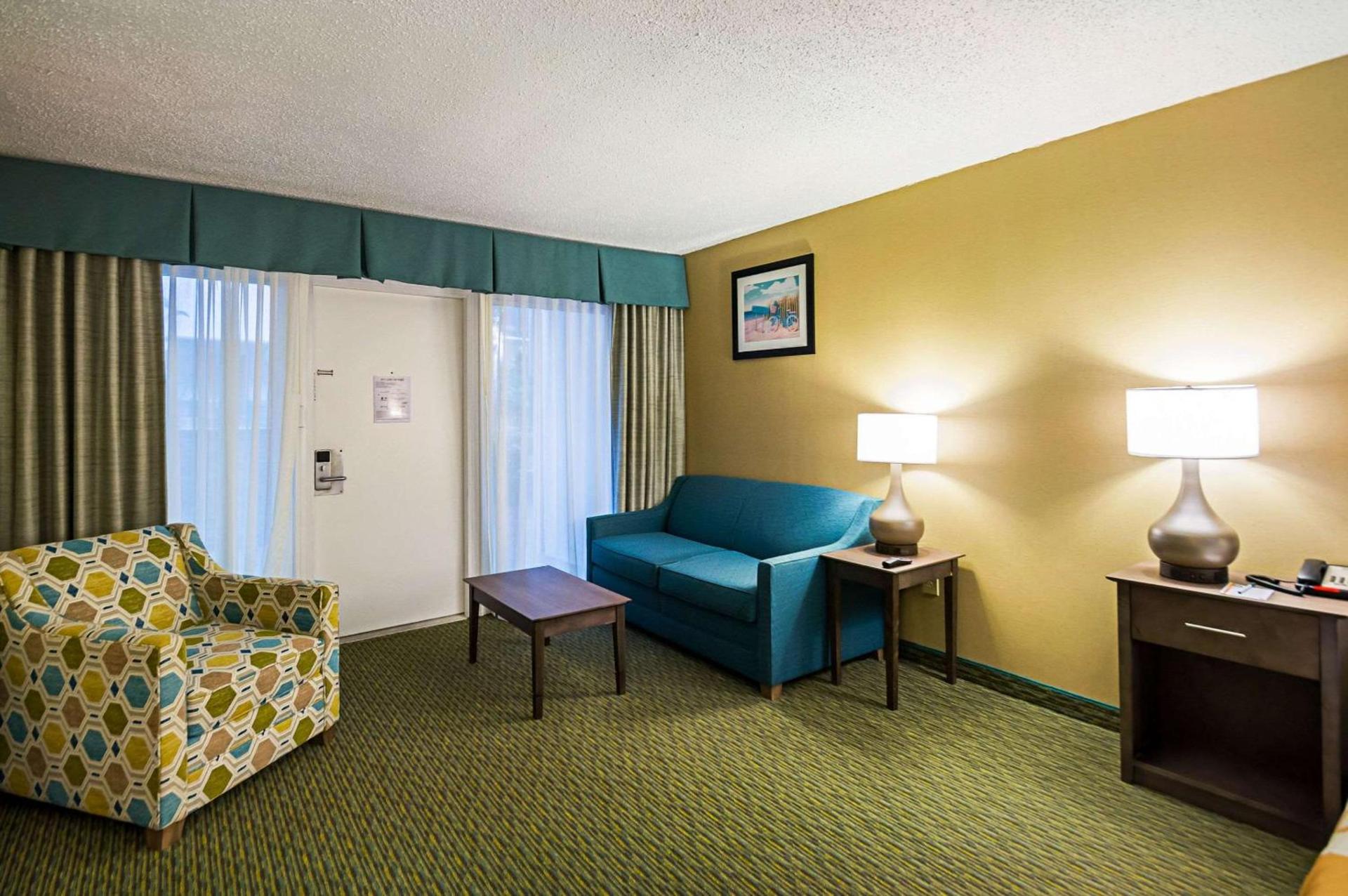 Quality Inn Oceanfront photo 37
