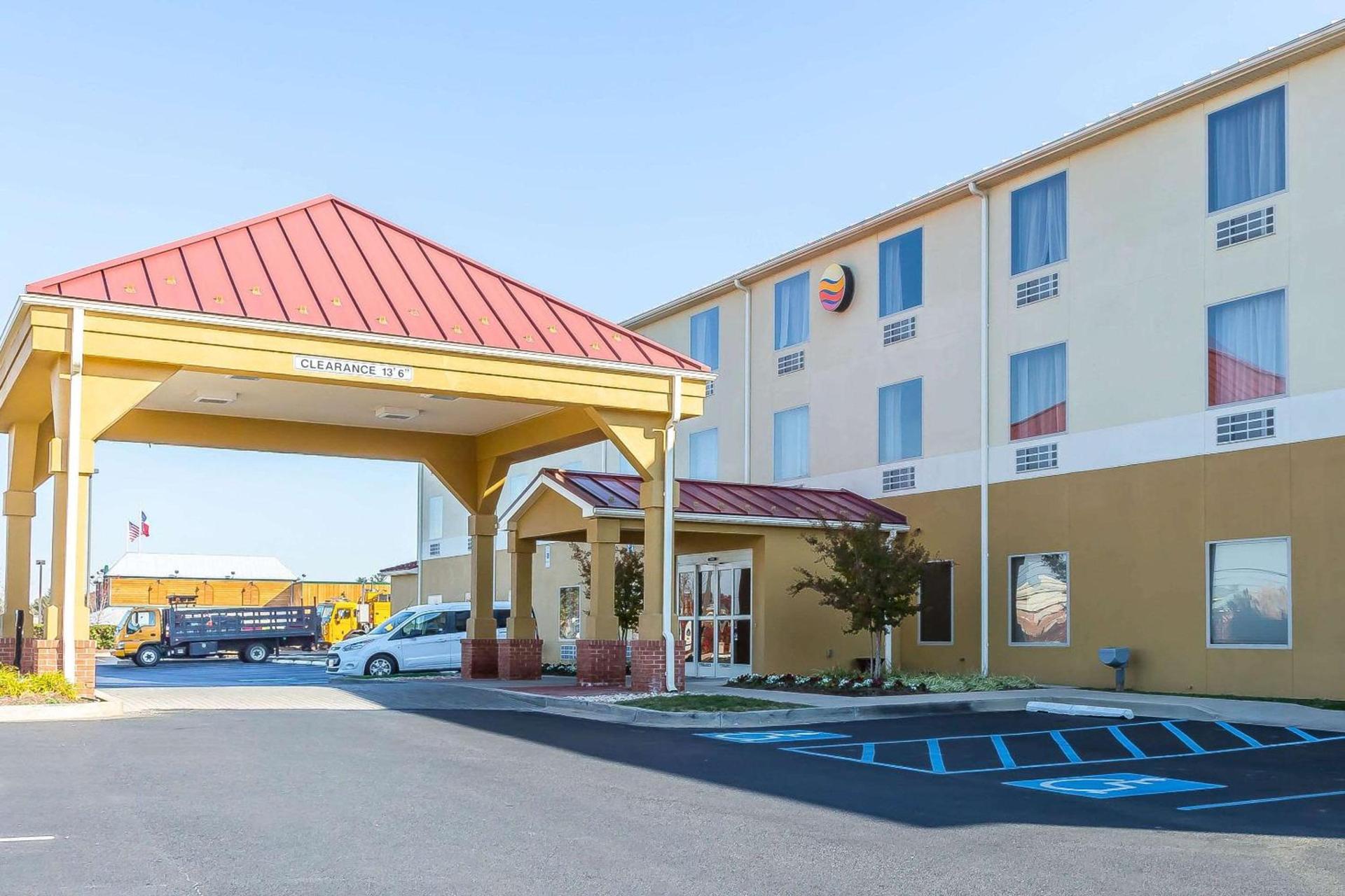 Comfort Inn Frederick - Ballenger Creek photo 4