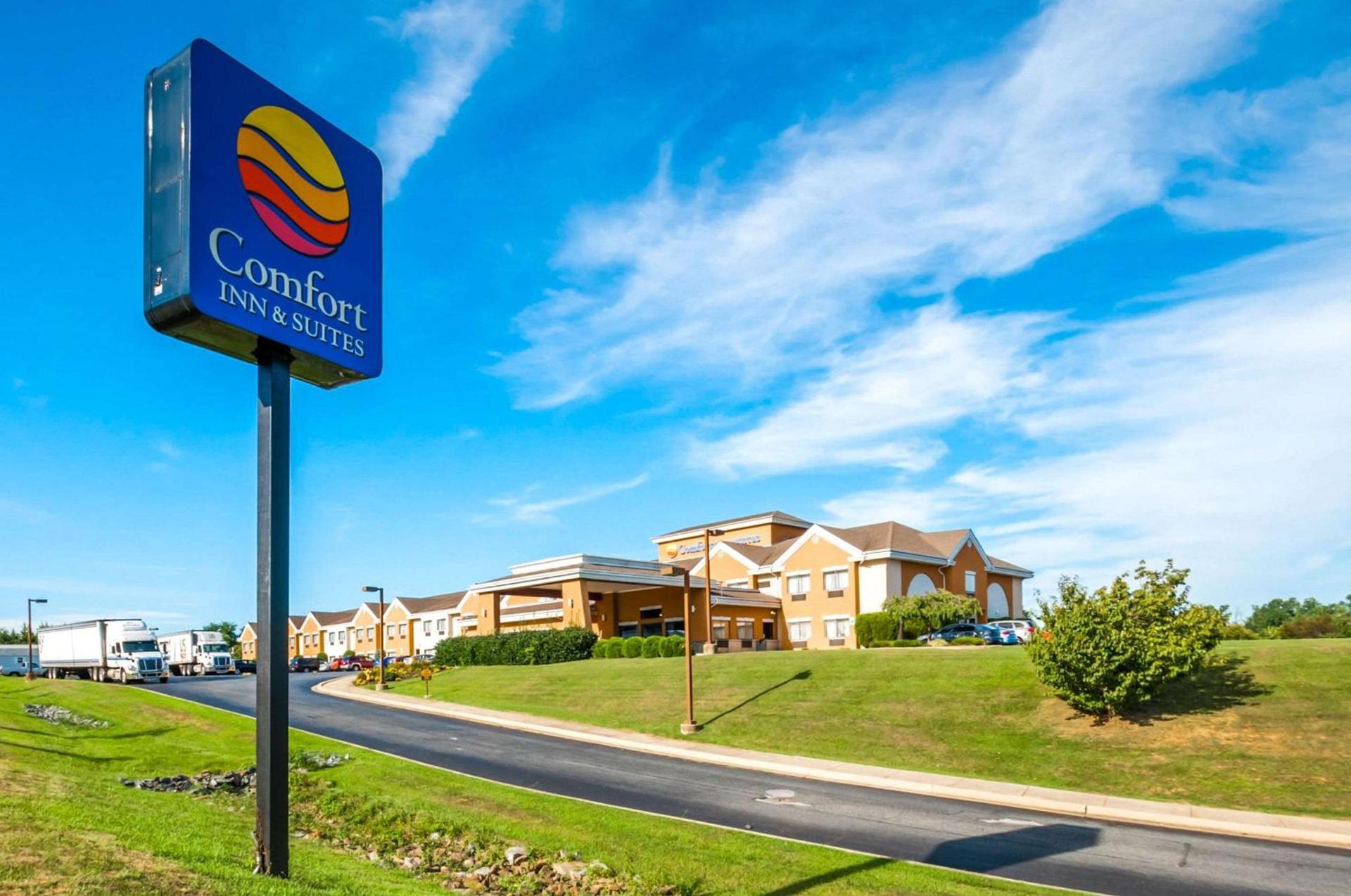 Comfort Inn & Suites North East — hotel in North East