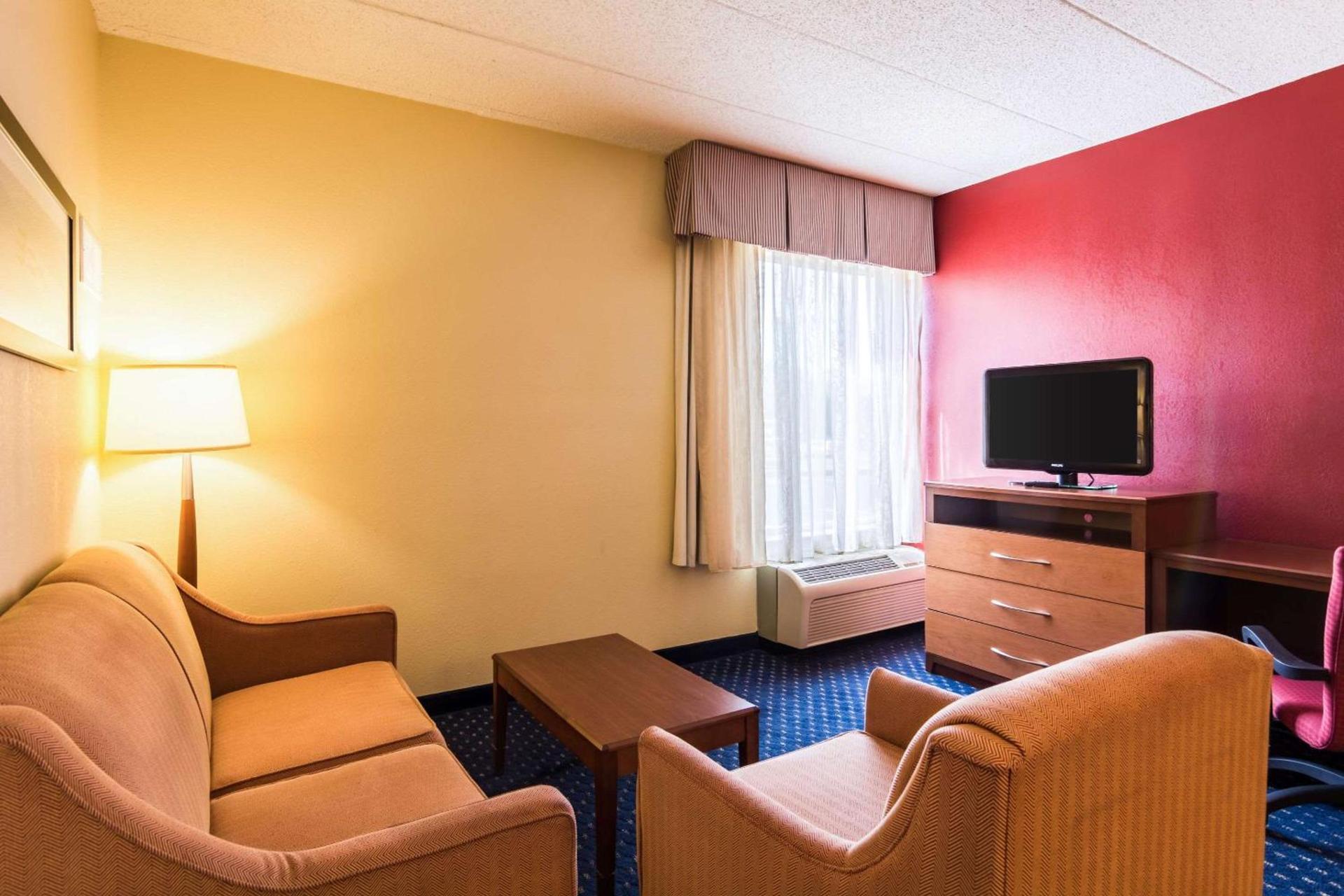 Fairfield by Marriott Inn & Suites Clinton photo 23