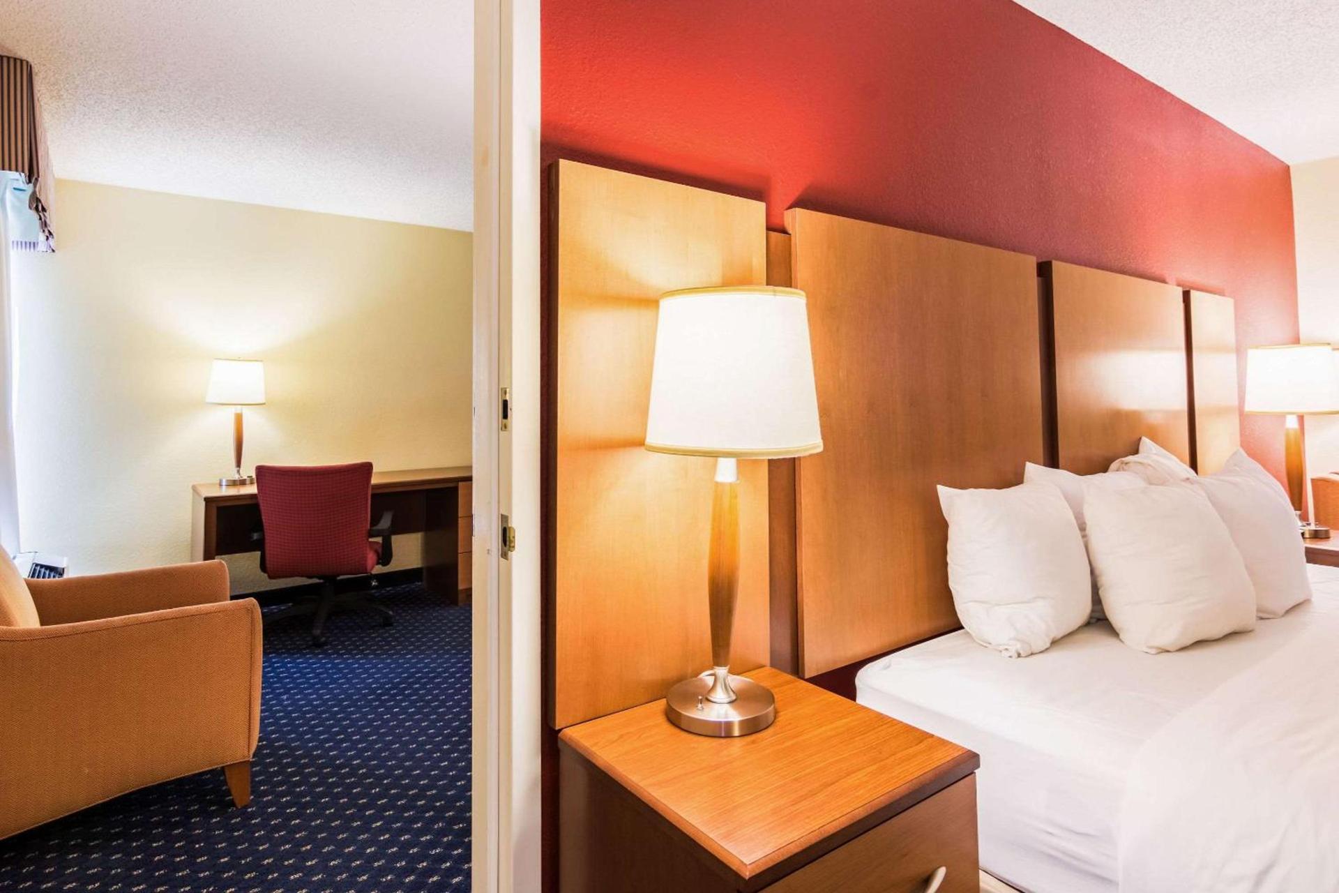 Fairfield by Marriott Inn & Suites Clinton photo 19