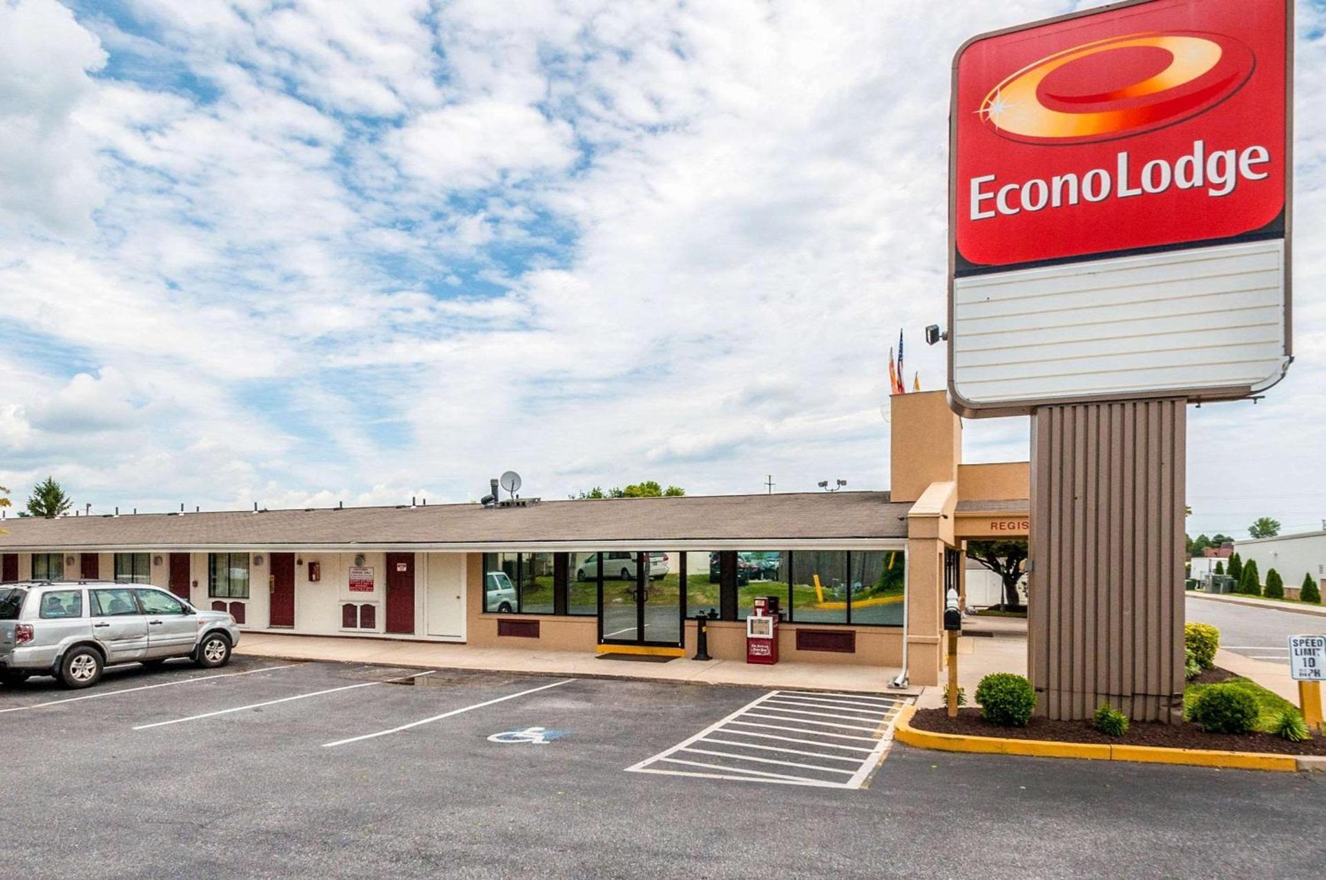 Econo Lodge Frederick I-70 photo 2