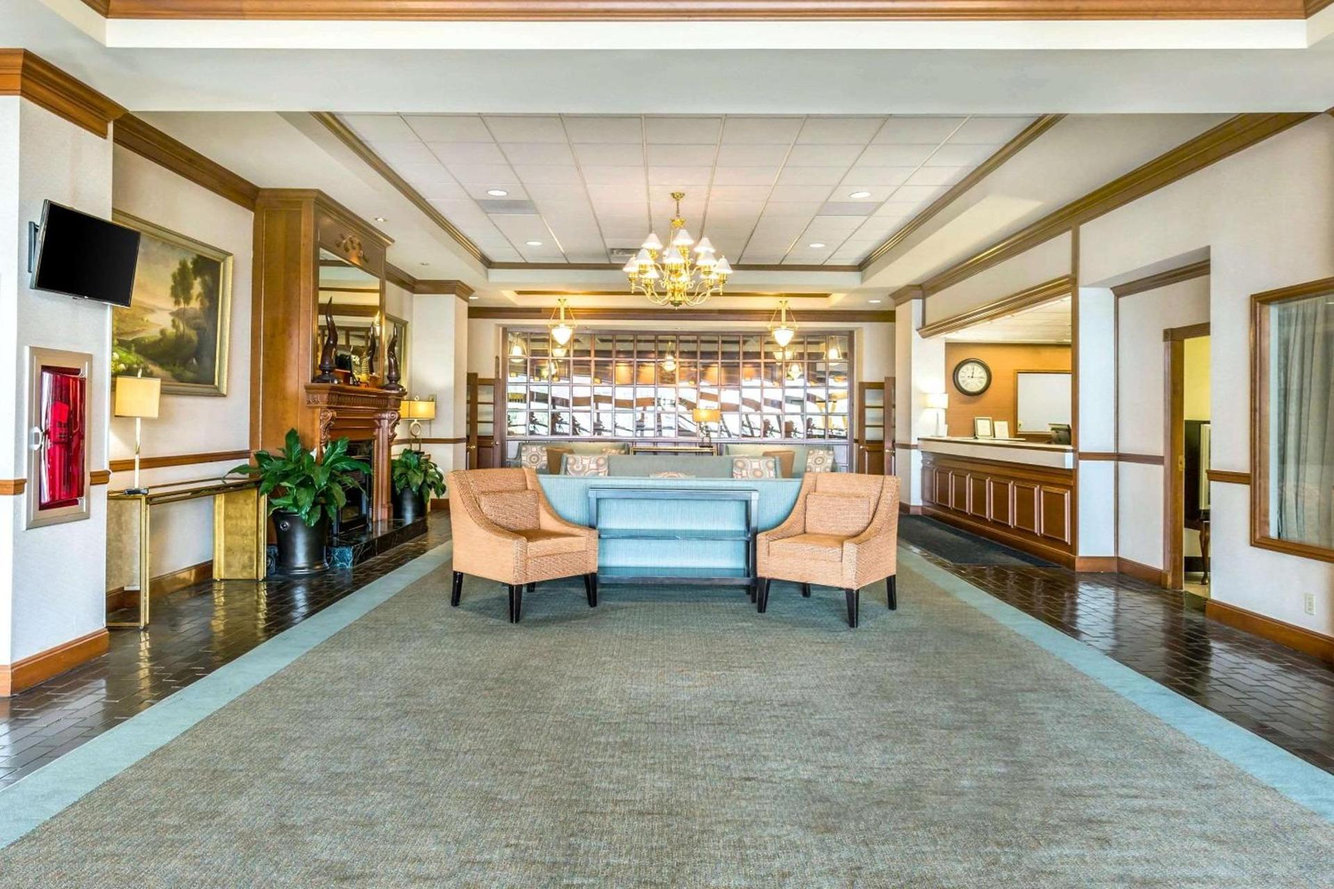 Clarion Inn Frederick Event Center photo 3