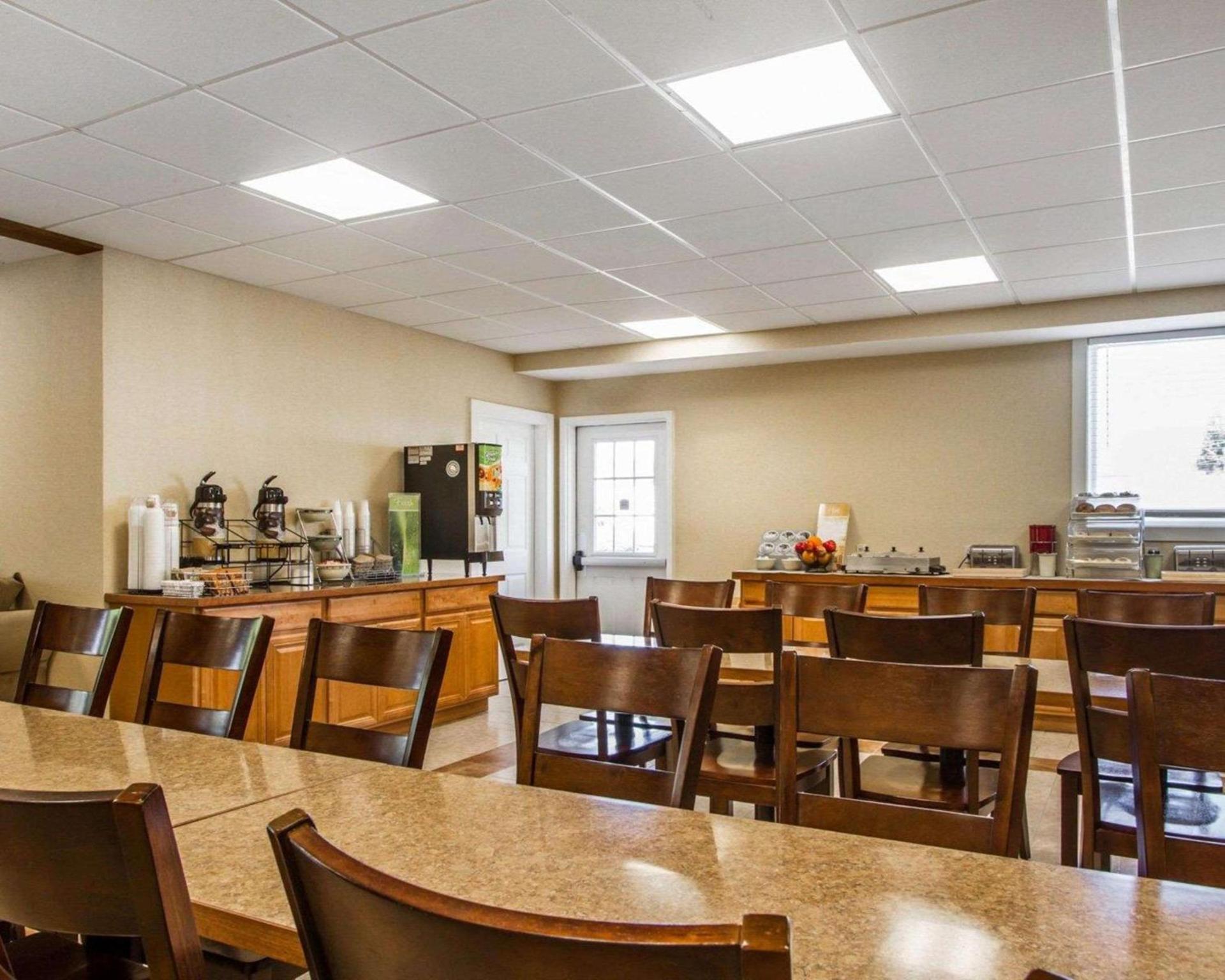 Quality Inn & Suites South Portland photo 36