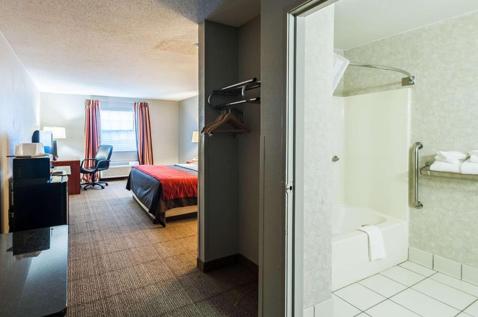 Quality Inn Solomons - Beacon Marina photo 11