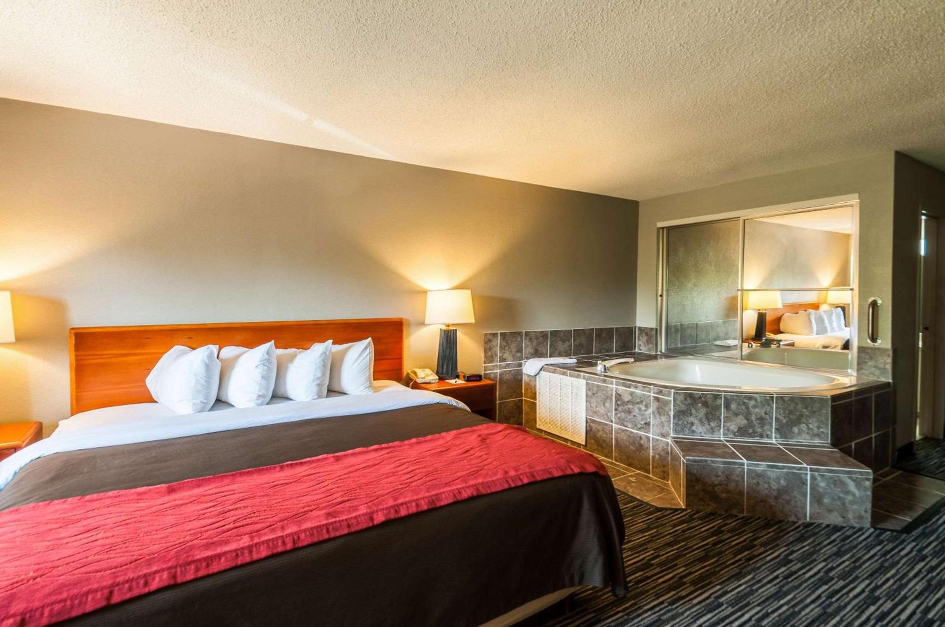 Quality Inn Solomons - Beacon Marina photo 13