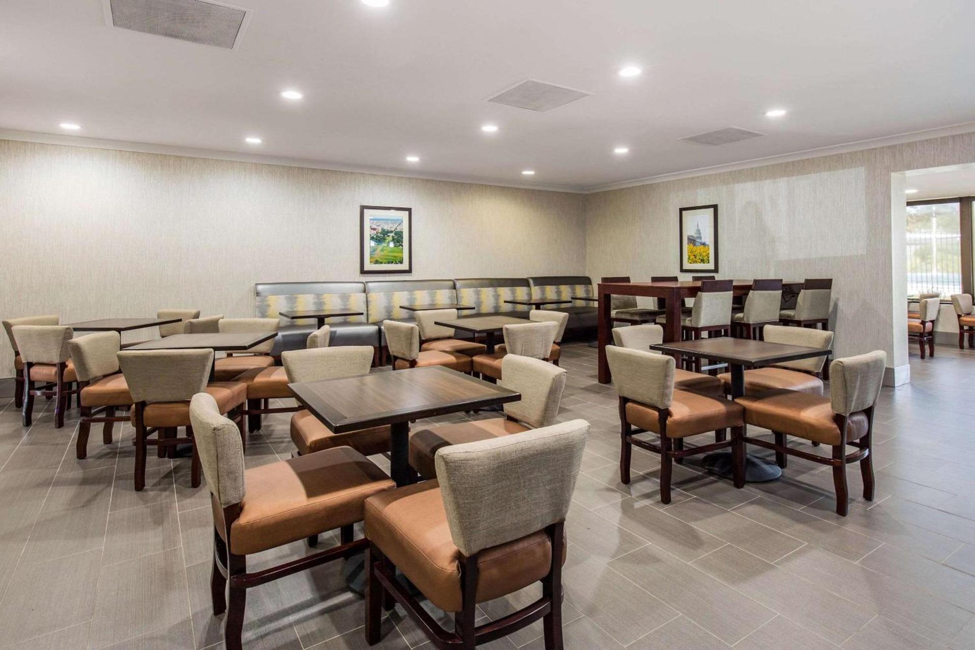 Comfort Inn College Park North photo 16