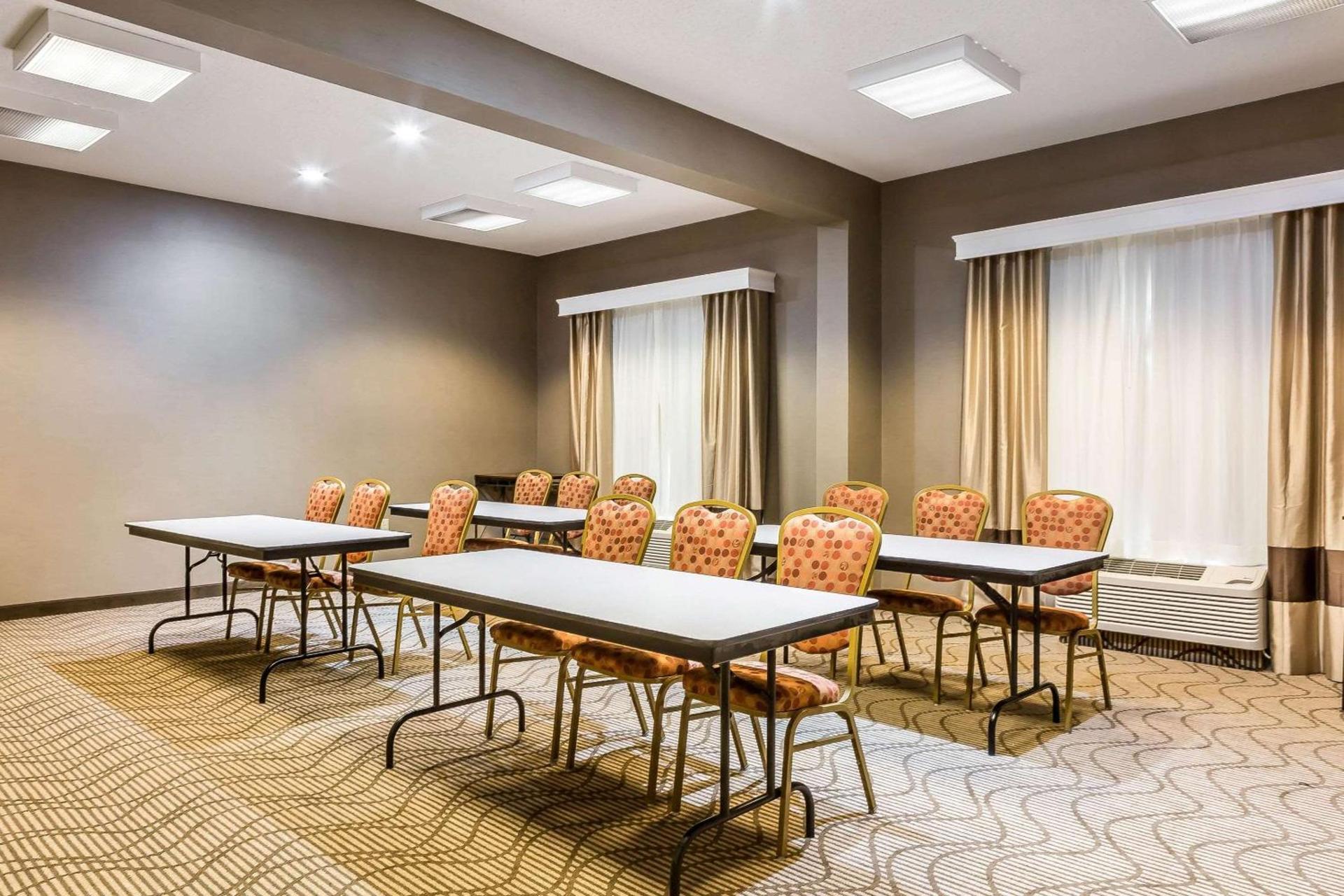 Comfort Inn Frederick - Ballenger Creek photo 23